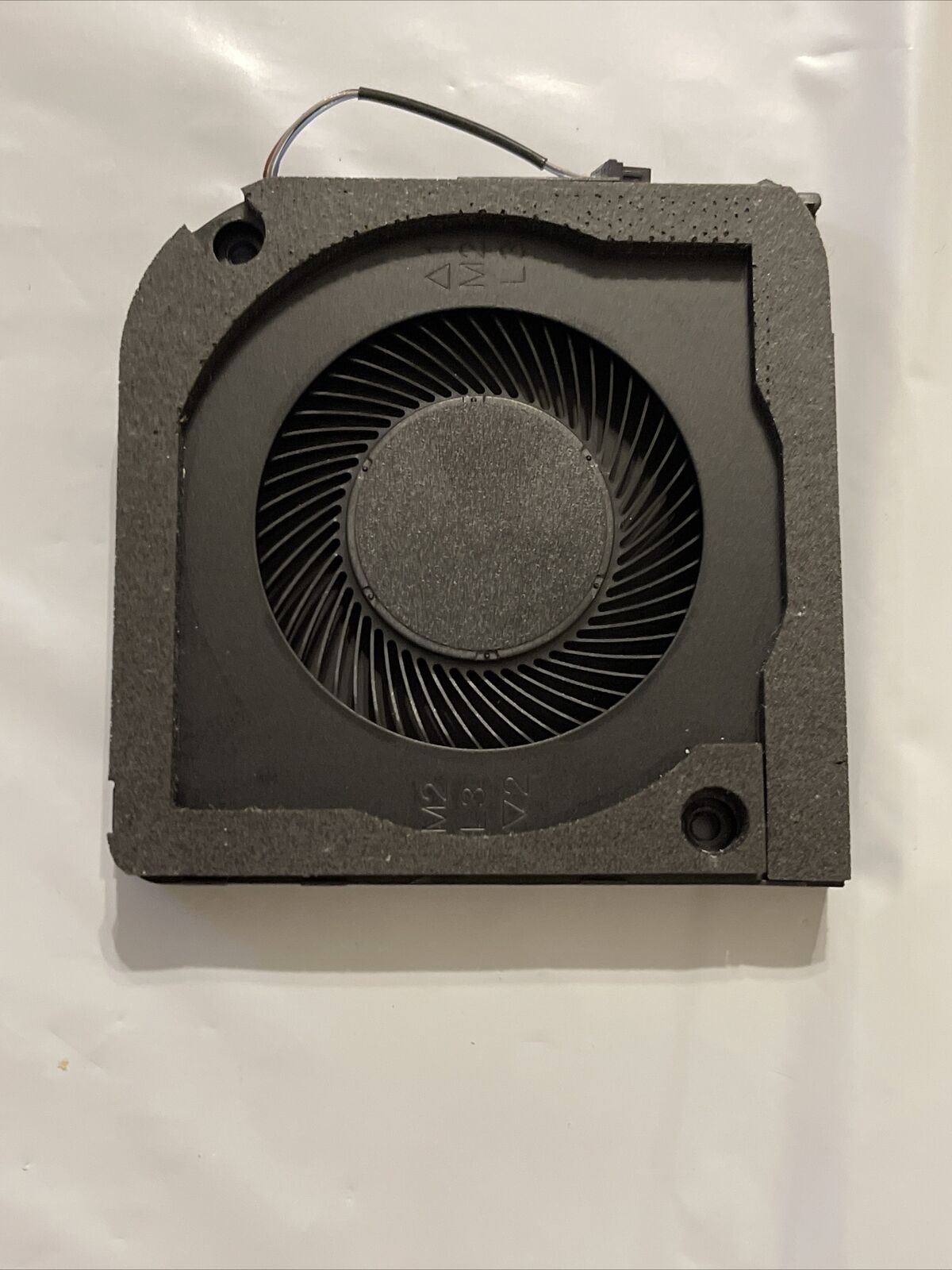 Genuine DELL  Precision 3560 LAPTOP COOLING FAN 15.6"  DXJNV 0DXJNV