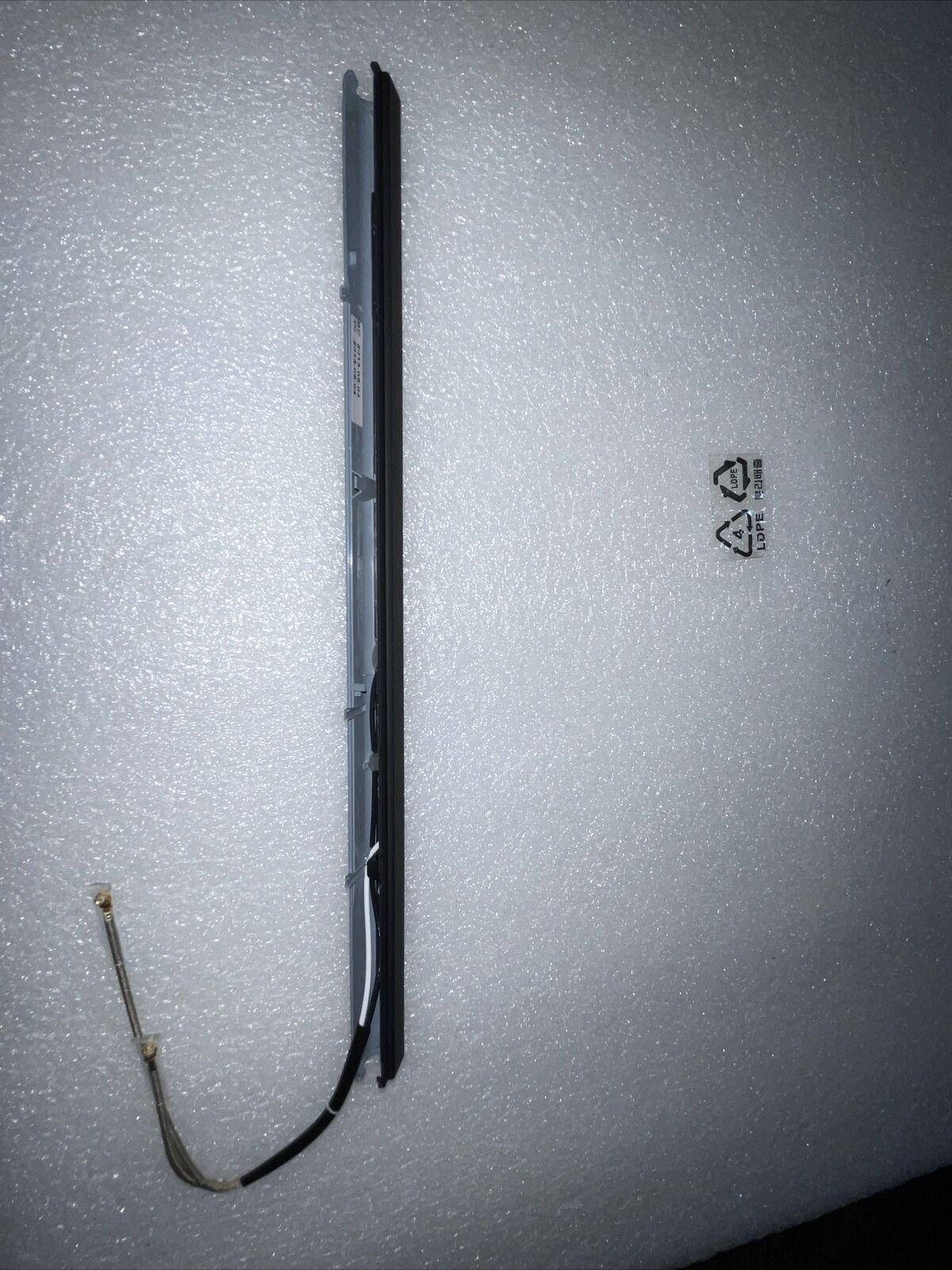New Dell XPS 12 9Q23 Middle Antenna Hinge Cover Cap W/Cables Silver 0PFRYX S1