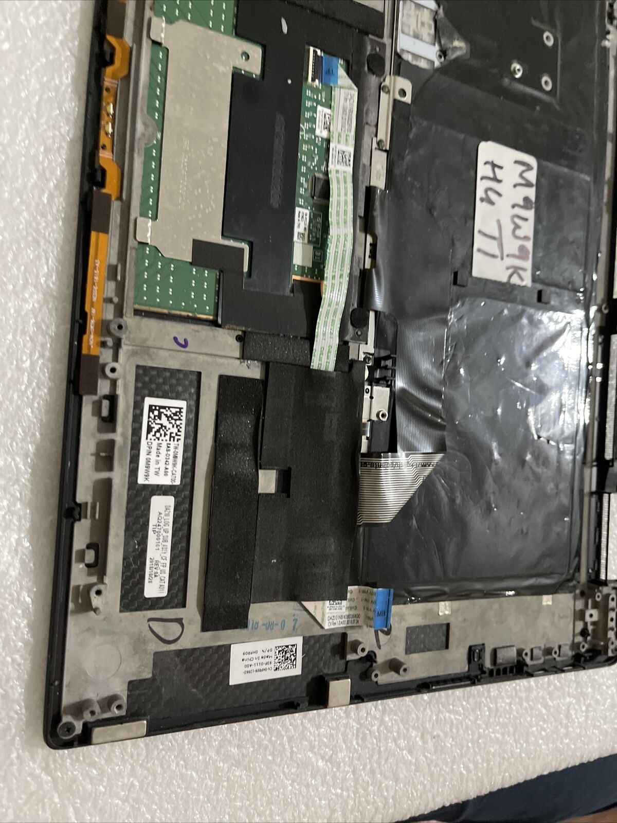 Genuine Dell XPS 9575 Palmrest Touchpad US Backlit Keyboard  M9W9K H2 T1