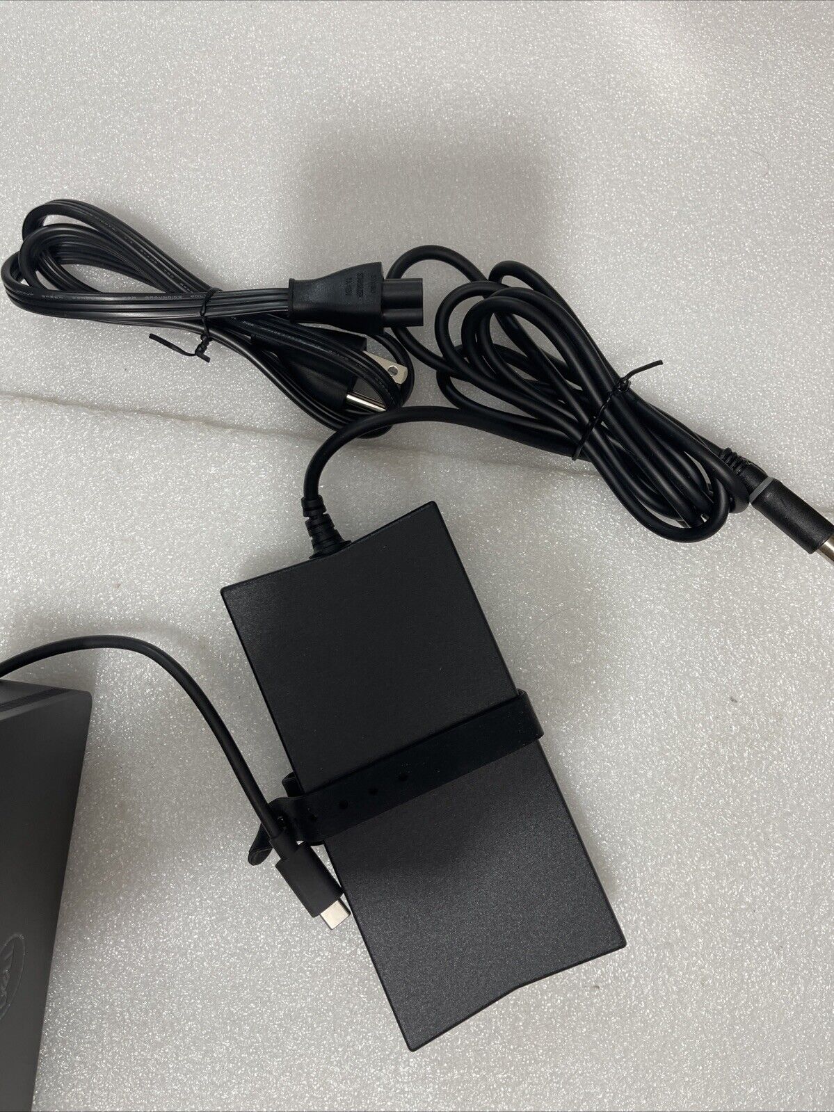 Dell UD22 Universal Dock USB-C Docking Station K22A w/ 130W Adapter GPVYV H1 D1