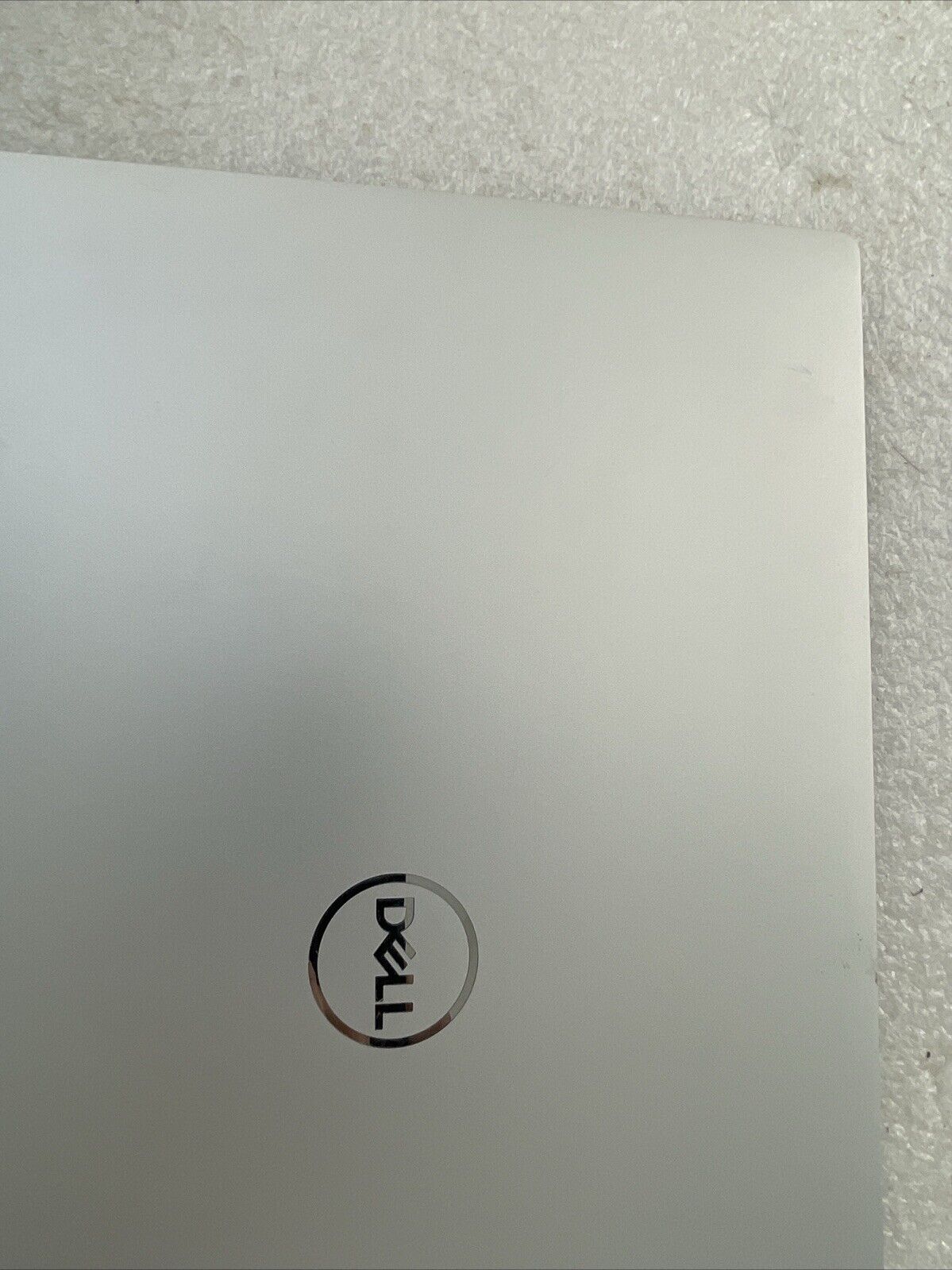Defective Dell XPS 9320 Plus UHD 13.4" Touchscreen LCD Silver  29WPH VNRJ0 NG D2