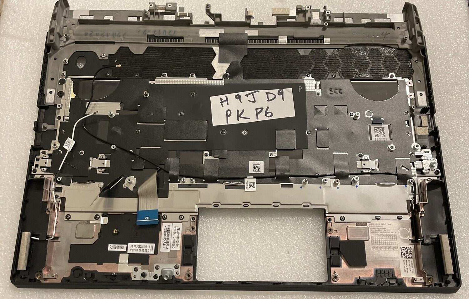 Dell Alienware M15 R7 Spanish Backlit Keyboard Palmrest DGWY5 H9JDP PK P6