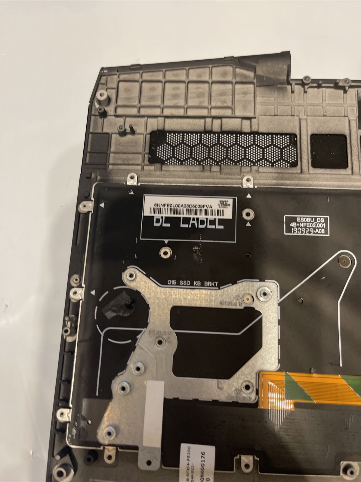 Genuine Dell Alienware M15 15.6" Laptop Palmrest Touchpad Keyboard VNPDJ P4 T3