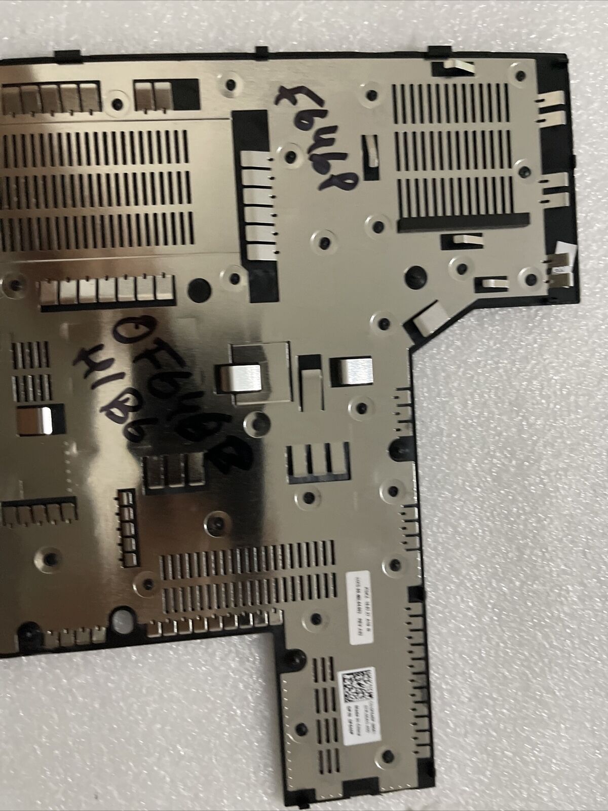 NEW Genuine  DELL LATITUDE E5400 BOTTOM BASE ACCESS PANEL F646P 0F646P H1 B6