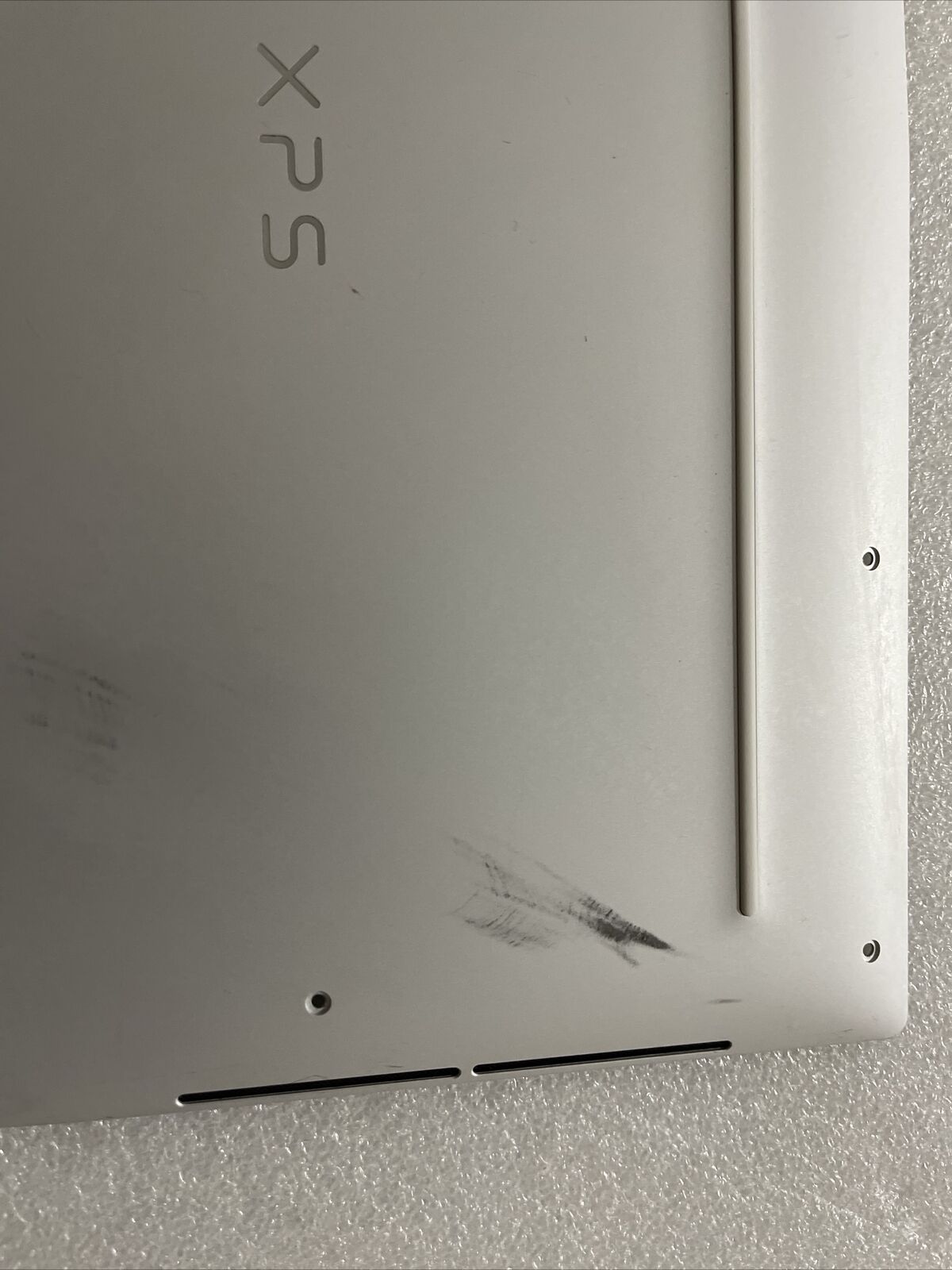 Genuine Dell Xps 9300 Lower Base Bottom Case Cover 3KJK7 03KJK7 J1 C4 Grade B