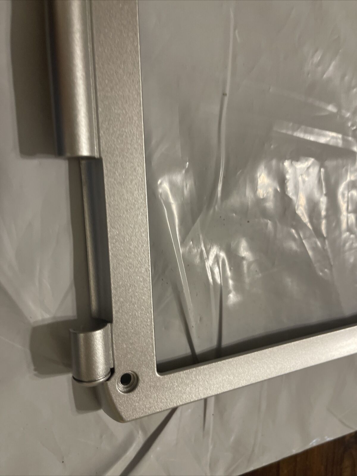 New Genuine Dell Inspiron 1720 1721 LCD Screen Front Trim Bezel PM619 0PM619