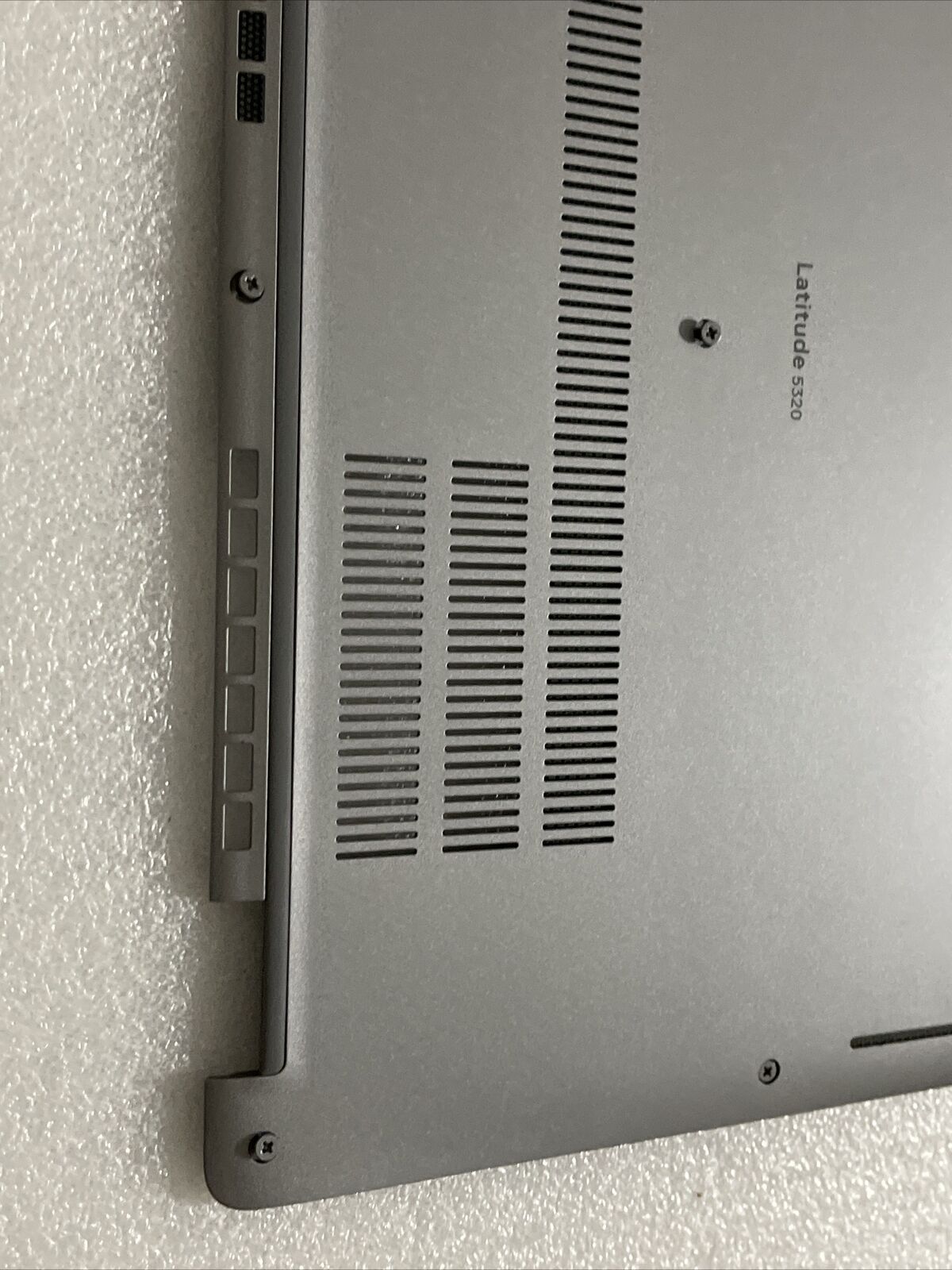 Genuine Dell Latitude 5320 Laptop Bottom Base Lower Cover 007N8 0007N8 H1C1S1