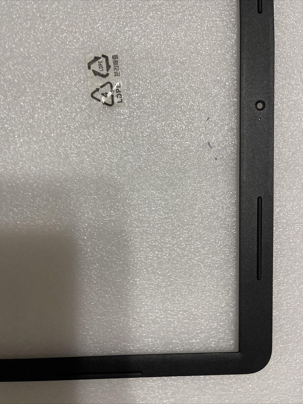 Genuine Dell Latitude 3300 13.3 Touchscreen Front Trim LCD Bezel RCM38 0RCM38 N6