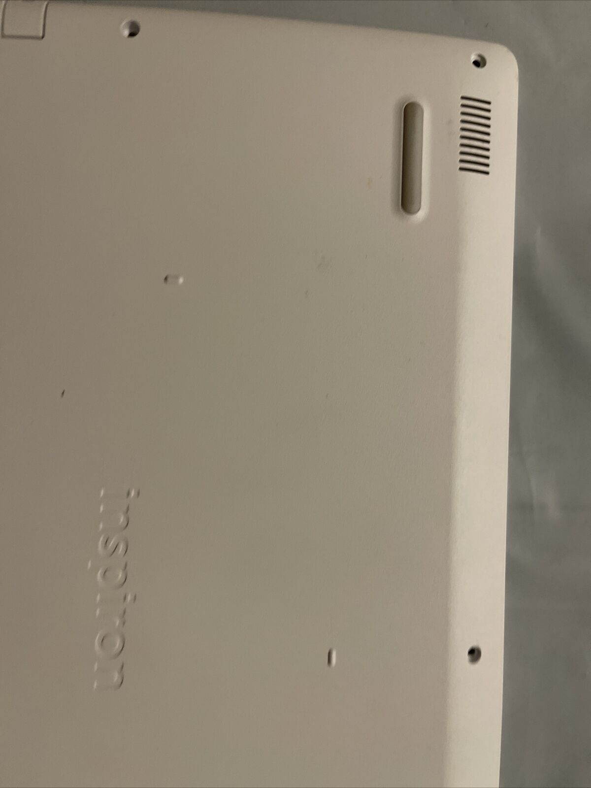 Genuine Dell Inspiron 3505 Laptop Bottom Base Cover White 3WNYX 03WNYX C1