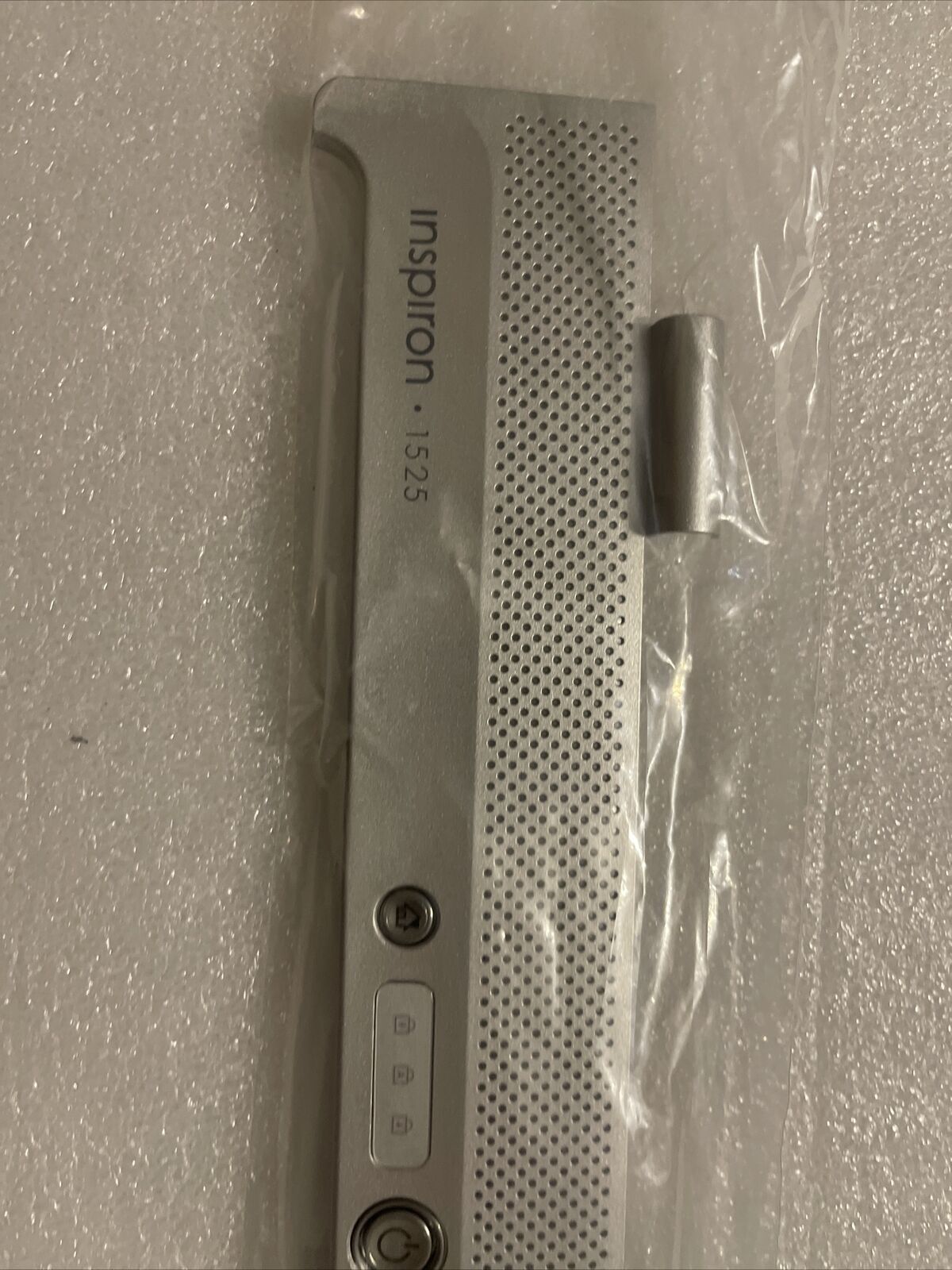 Dell Inspiron 1525 Plastic Hinge/Keyboard Cover W Power Buttons  0F706H GRADE A
