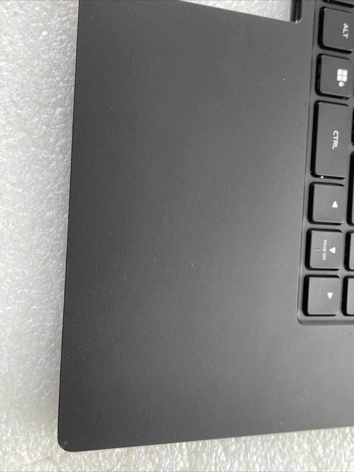 Dell M17 R5 AMD laptop palmrest RGB Eng Backlit Keyboard VNRXH SB H2 GradeB Read