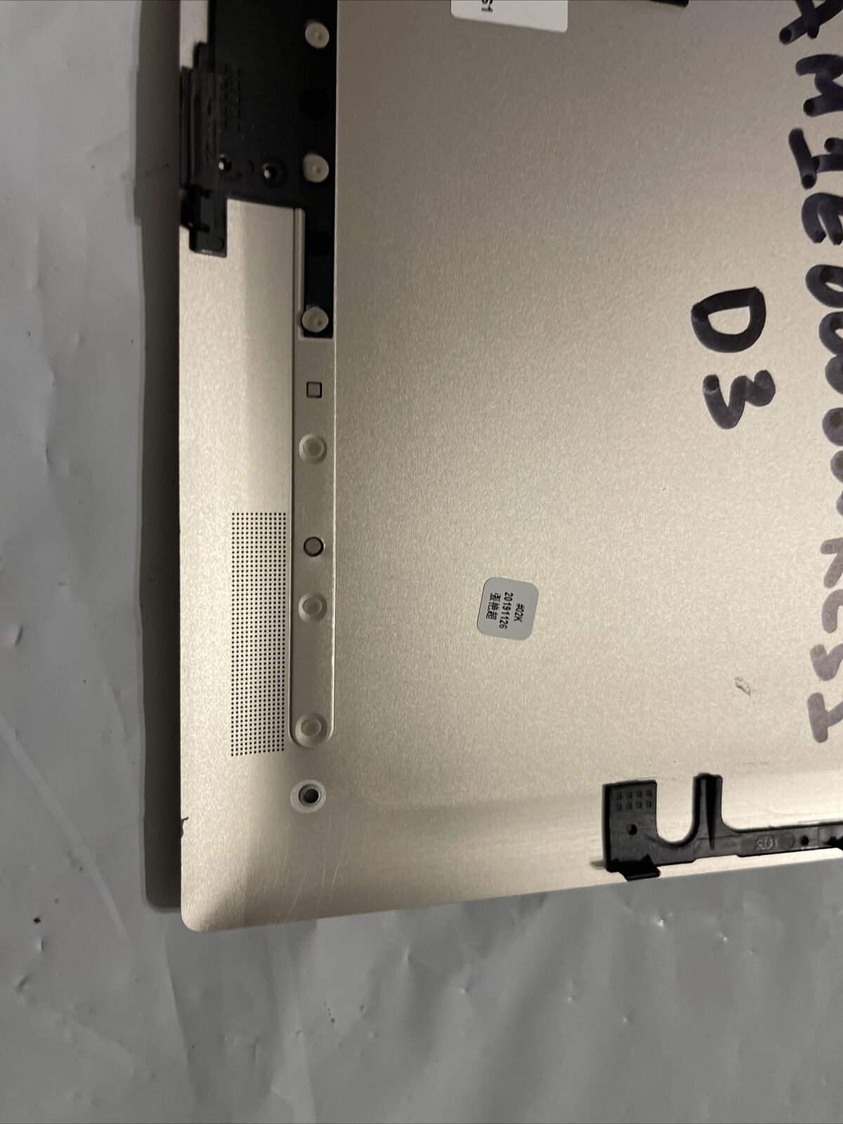 GENUINE LENOVO BACK COVER YOGA C940-14IIL 81Q9 0B9BT0000124 AM1ED000100 ata D3