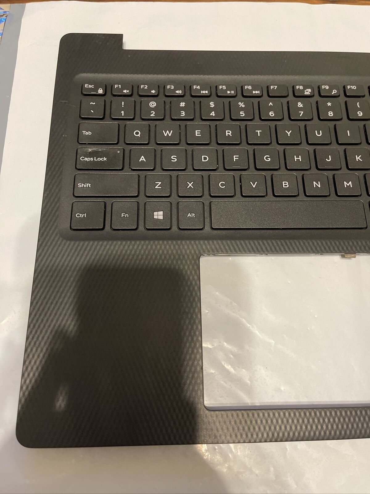 Dell Inspiron 15 3000 Laptop Palmrest Touchpad US/EN Keyboard P4MKJ P3 T2