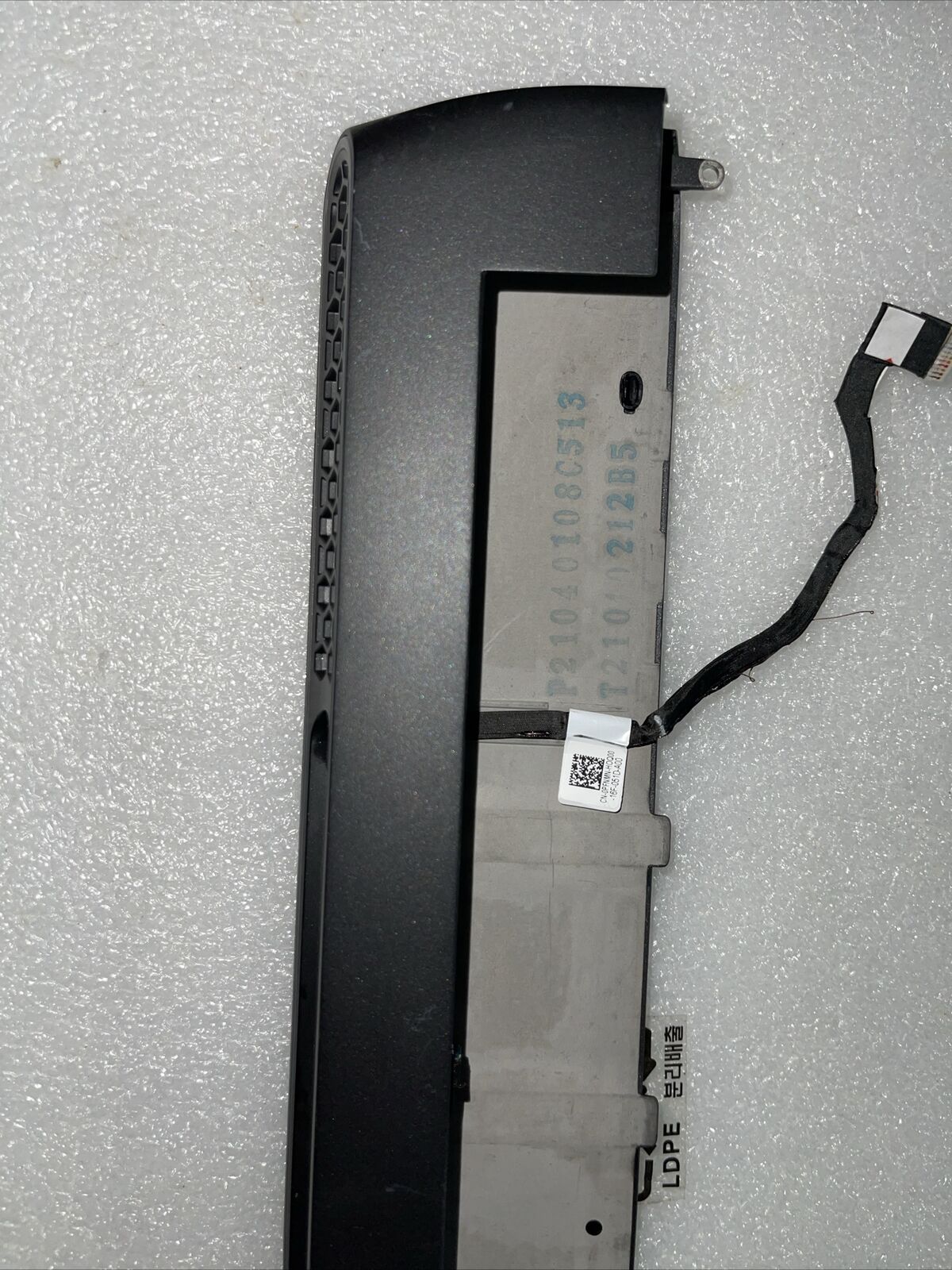 Genuine Dell Alienware M15 R5 R6 Laptop Air outlet Hinge Cover J06RY 0J06RY H1S1