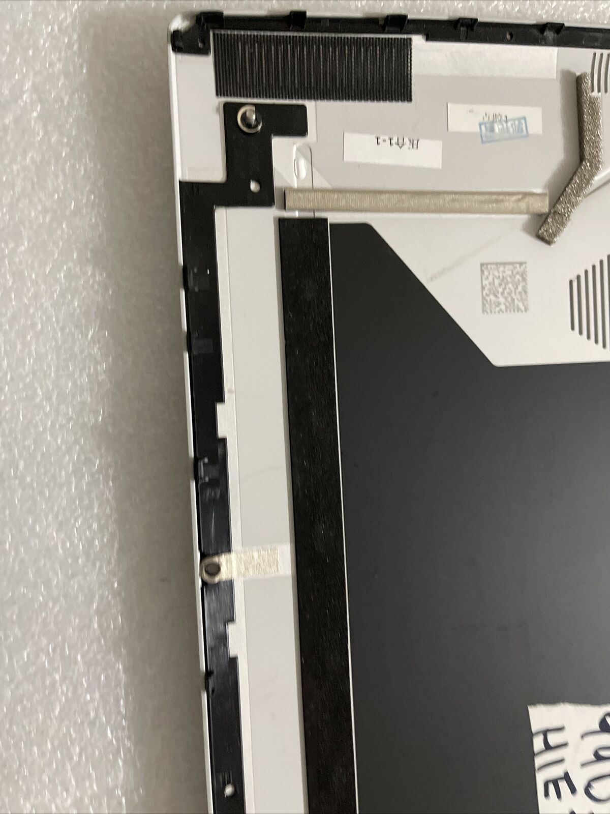 Genuine Dell ALIENWARE x17 R1 X17 R2 D White Bottom Base Back cover 94D11 H1 E1
