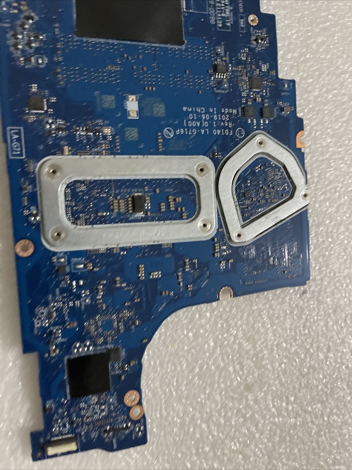 GENUINE DELL VOSTRO 3590 MOTHERBOARD INTEL i7 10510U 4.9GHz RADEON 2GB R1CJX B6