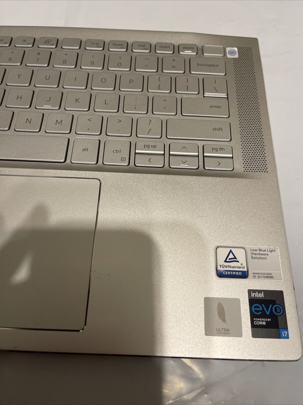Genuine Dell Inspiron 7400 Palmrest USEng Backlit Keyboard Silver CJ7N3 K4MHC P3