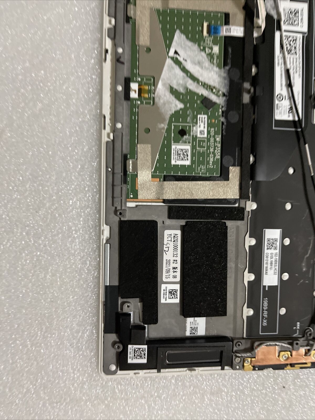 Genuine Dell XPS 9300 Palmrest US Keyboard Touchpad Speakers Extras GT8XM K8B5