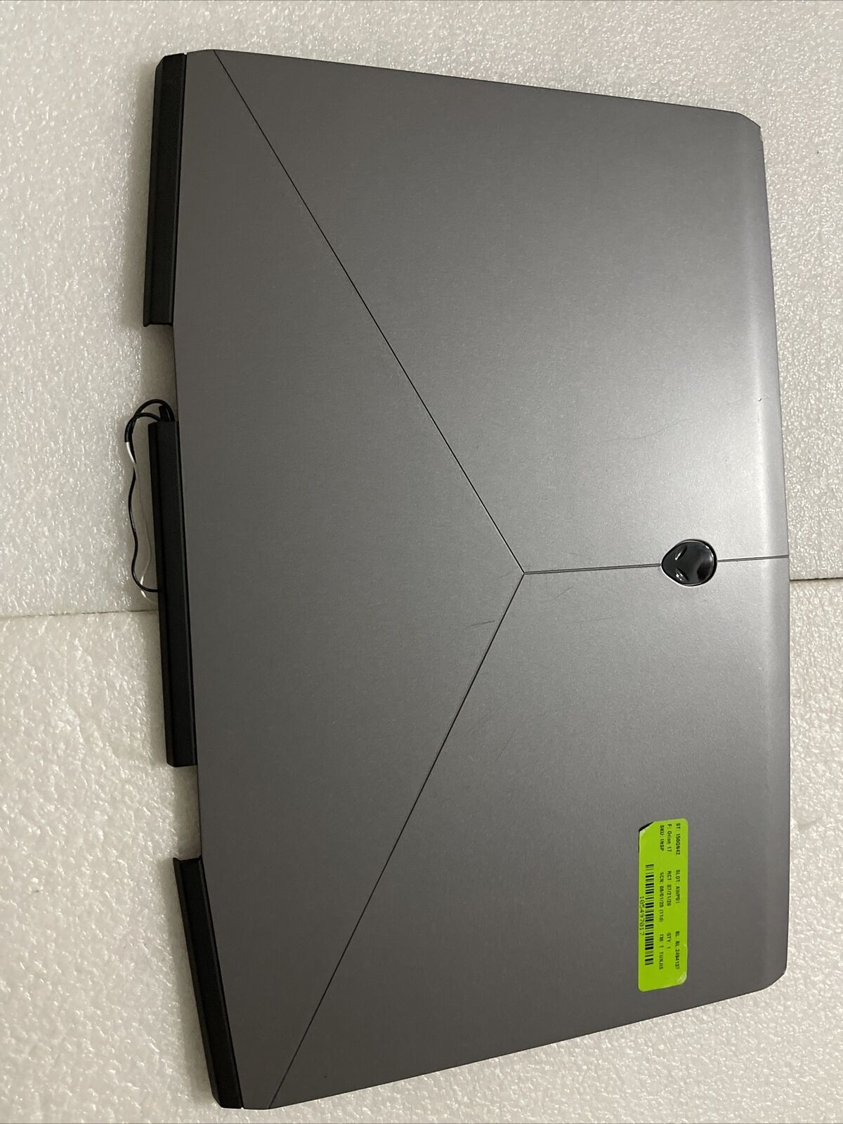 Genuine Dell Alienware M17 17.3" Laptop LCD Back Cover Camera 7R35P 07R35P H1 A2