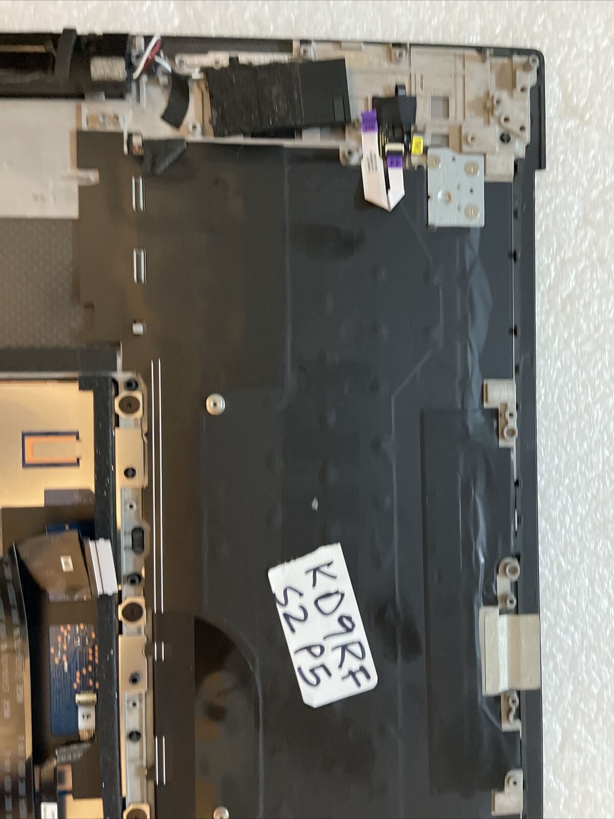 Dell XPS 9730 Laptop Palmrest Backlit US English Keyboard Speakers KD9RF S2 P5