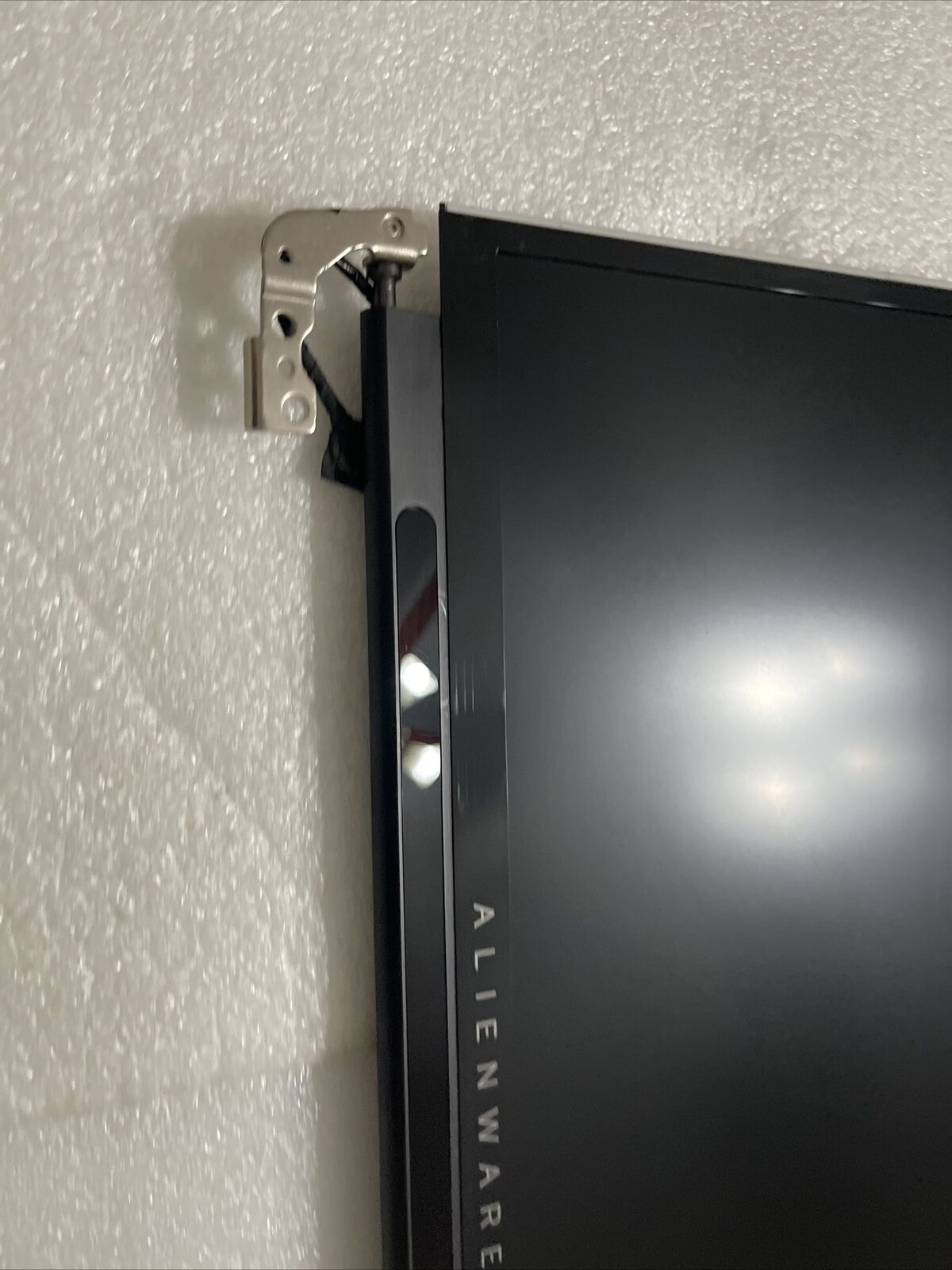 Genuine Dell Alienware Area 51m R2 UHD LCD Screen Asembly GF49X 74D90 1G01T R1L6