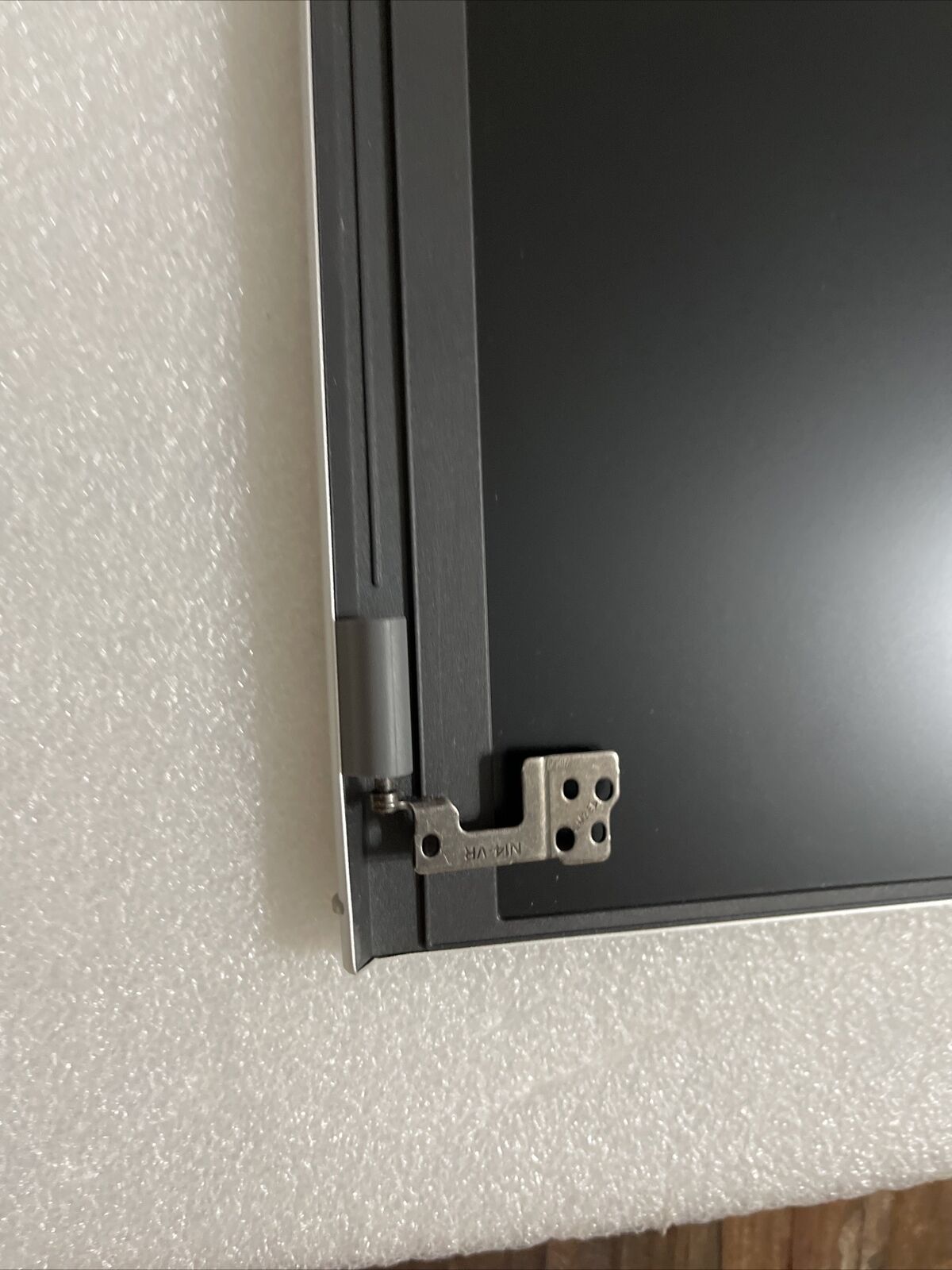 Defective Dell Inspiron 5418 / Vostro 5415 FHD LCD Non Touch  D2TNH CH8M0 KYD2