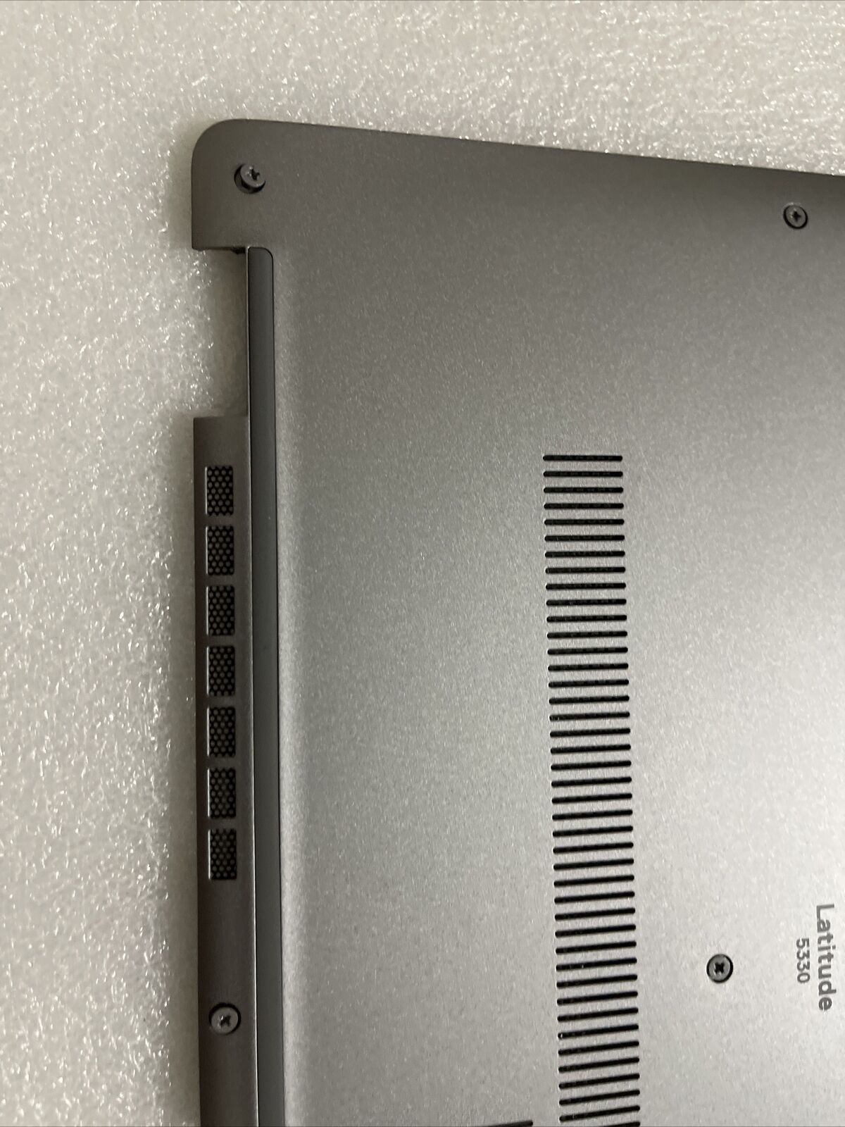 Genuine DELL Latitude 5330 Laptop Bottom Base Lower Cover   08RX4 008RX4 H1 E1