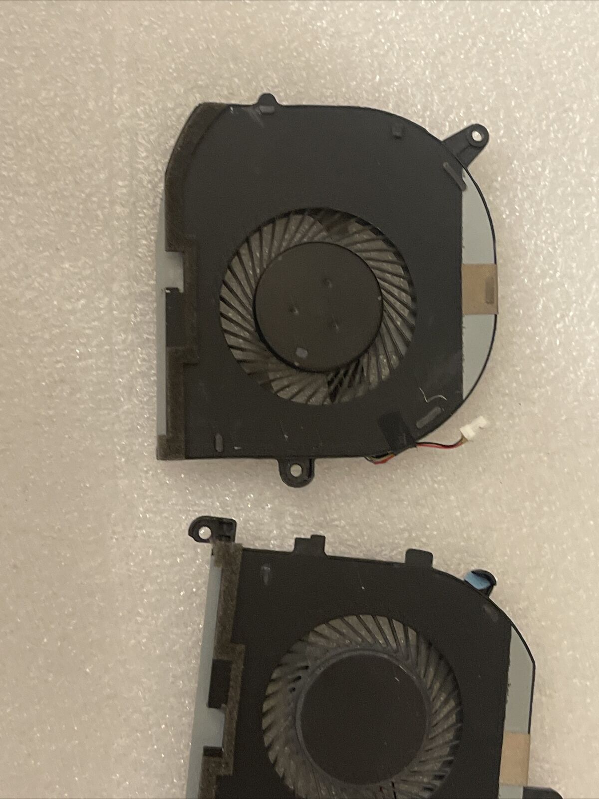Dell XPS 15 7590 9570 Precision 5540 CPU & GPU Cooling Fans 008YY9 0TK9J1