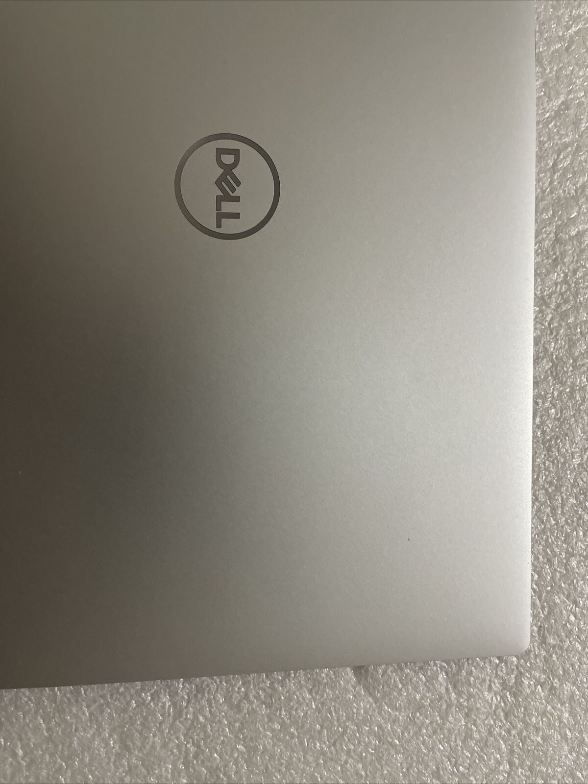 Defective Dell XPS 9320 Plus FHD+ 13.4" Touchscreen LCD Silver 29WPH B1D2