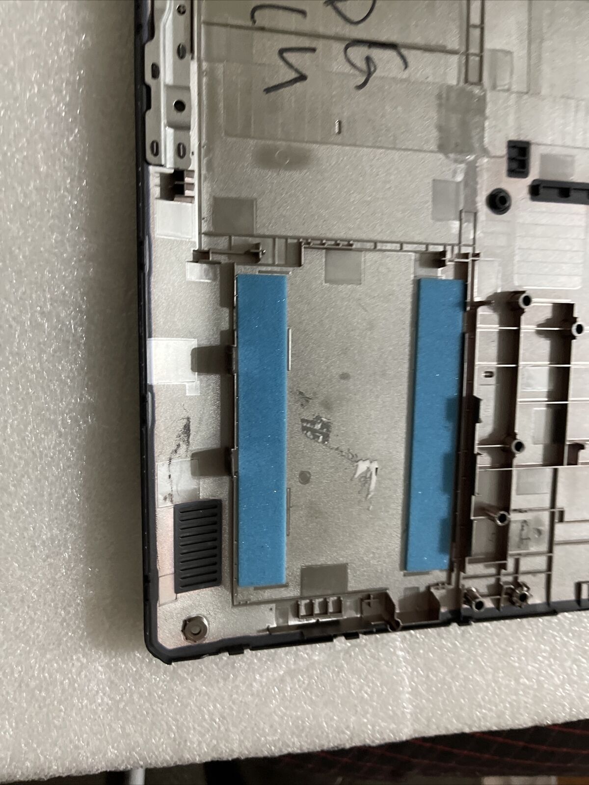 GENUINE DELL INSPIRON 3502 LAPTOP BOTTOM BASE COVER PHGDG 0PHGDG H1 C4