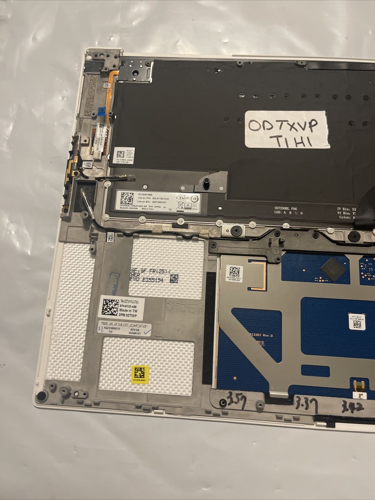 Dell XPS 9500 9510 Precision 5750 Palmrest Touchpad US BCL Keyboard DTXVP T1
