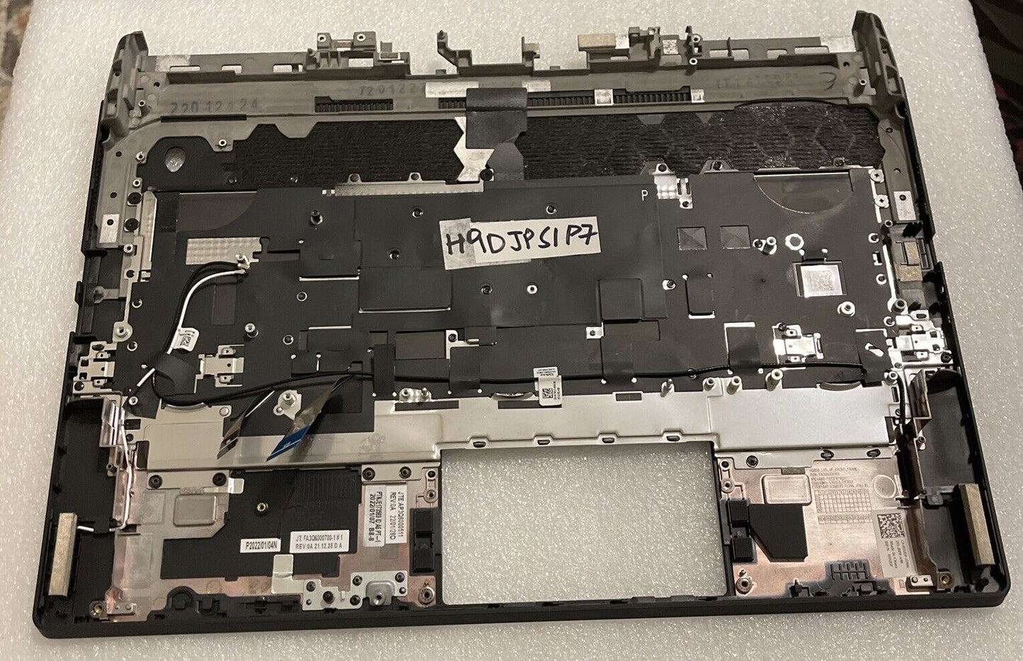 Dell Alienware M15 R7 Spanish Backlit Keyboard Palmrest DGWY5 H9JDP S1 P7