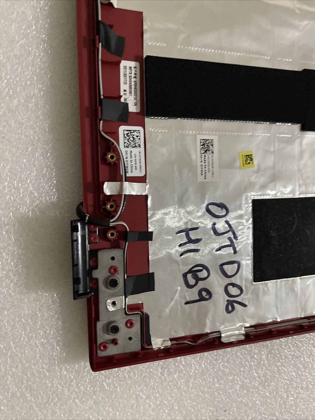 Genuine Dell Alienware M11x R3 Red LCD Back Cover Lid w/Antenna 7TNVW JTD06 H1B7