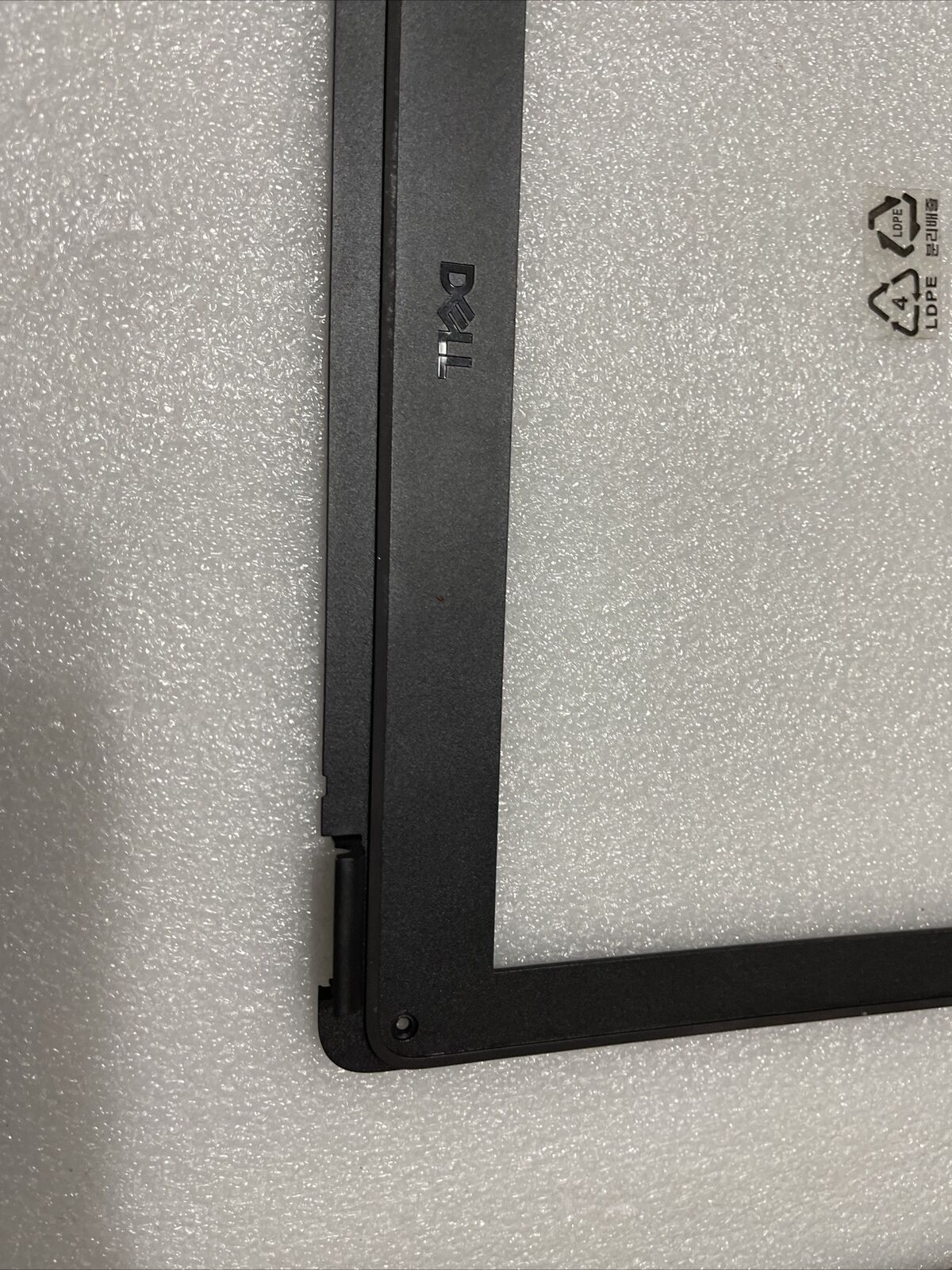 Genuine Dell Latitude 3120 Laptop  Front Trim LCD Bezel AP38B000400 R1060 H1 N6