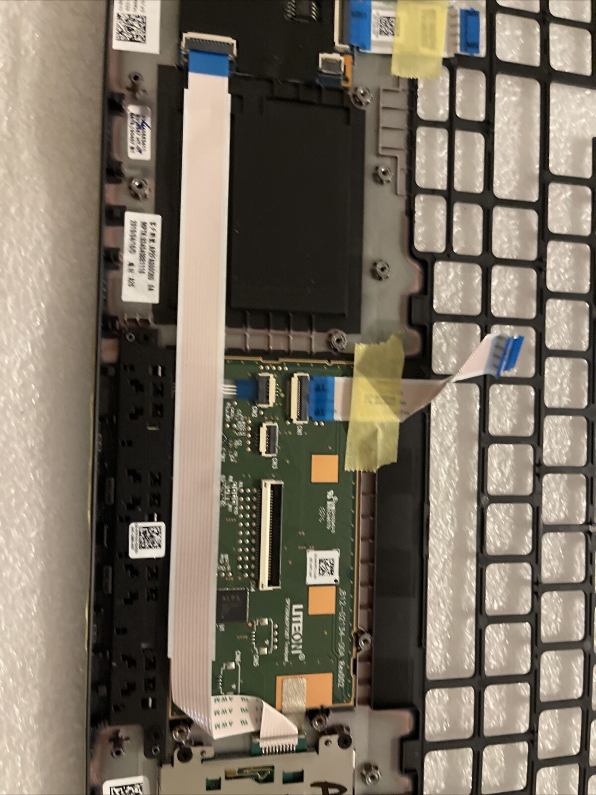 Dell Latitude 5501 Palmrest Touchpad Smart Card  Single Point MJK4N A18BM1 H1 A1