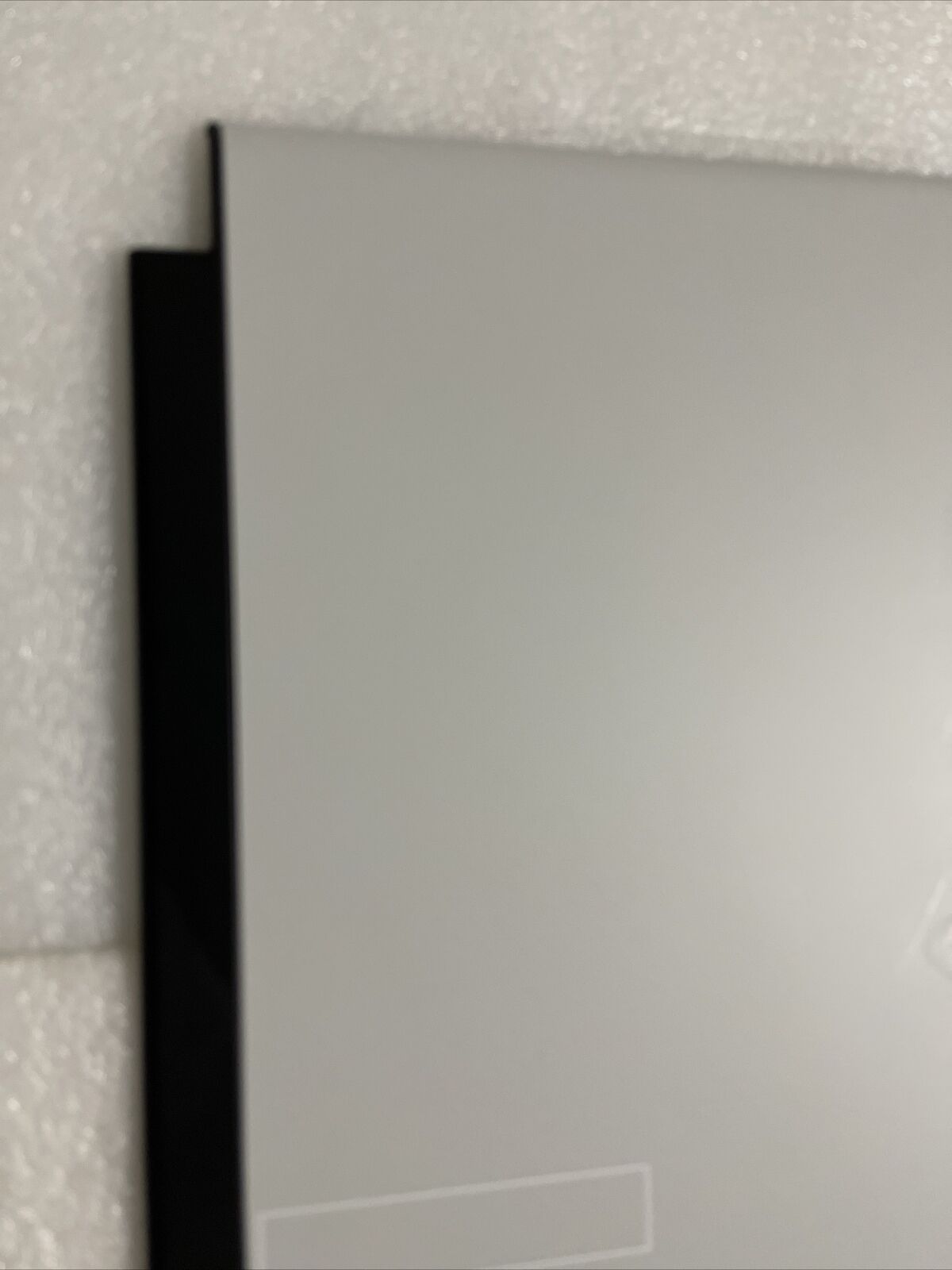 Oem Dell Alienware M17 R3 LCD Back Cover 17.3 White 0R0CJC R0CJC H1 Q1