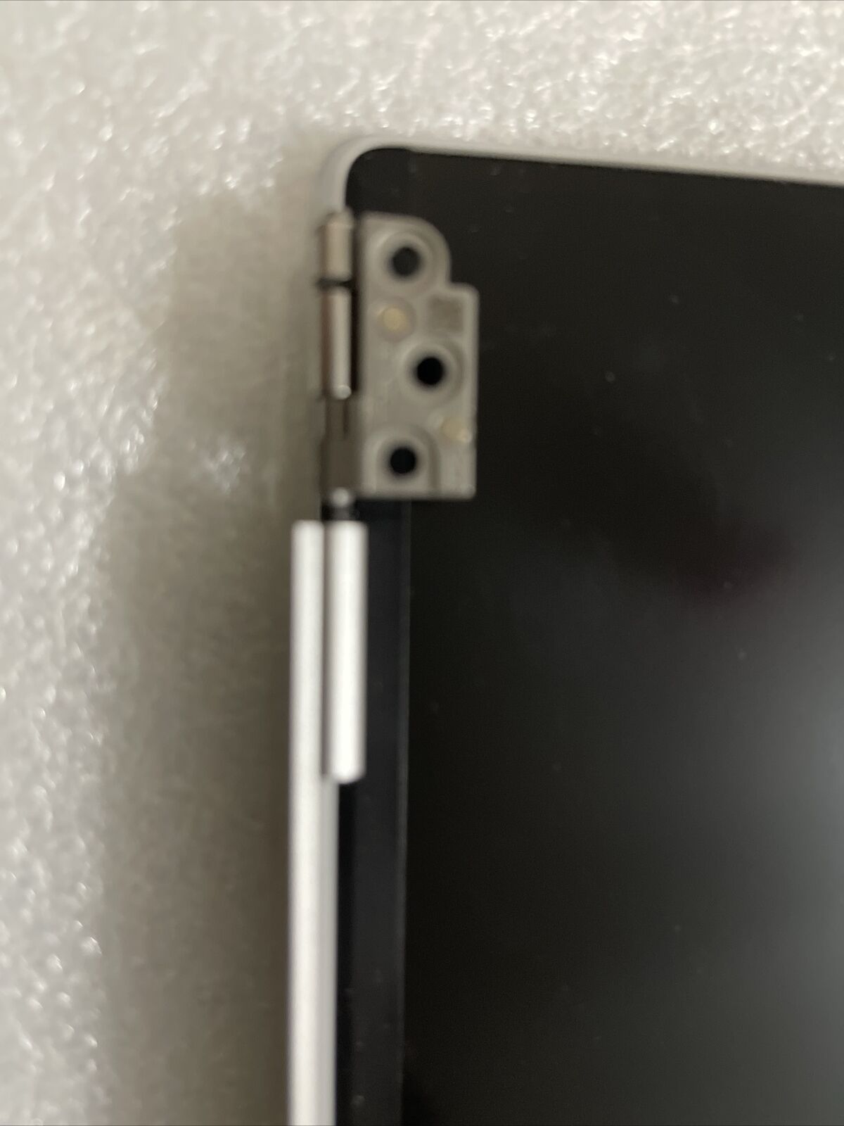 Defective Dell XPS 9320 Plus 13.4" FHD LCD Non Touch Screen Silver 07G0RW KND2