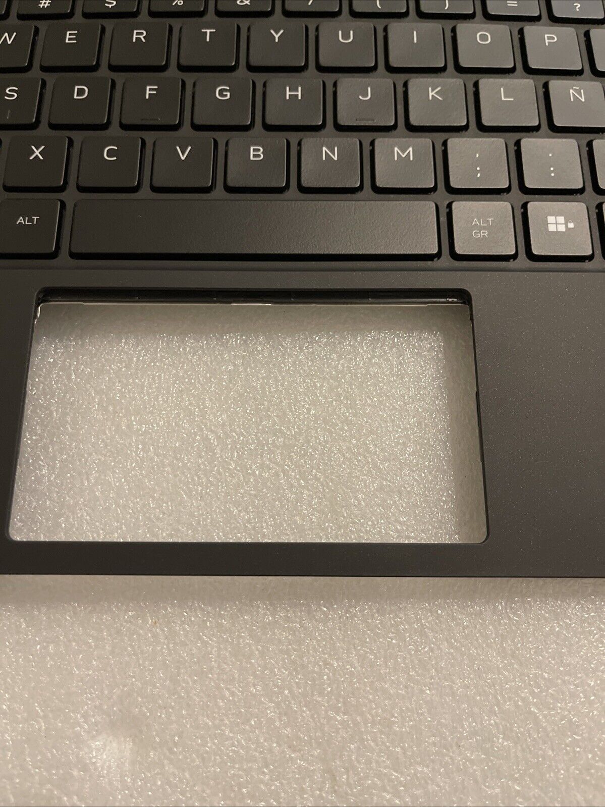 Dell Alienware M15 R7 Spanish Backlit Keyboard Palmrest DGWY5 H9JDP S1 P7