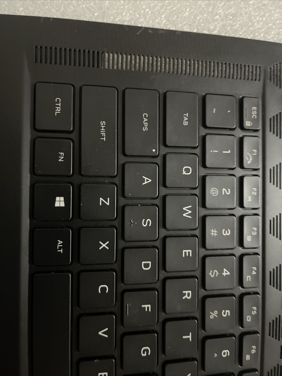 OEM Dell Alienware x15 R1 Laptop Palmrest Touchpad Keyboard  Extras 0V6M0K NT P6