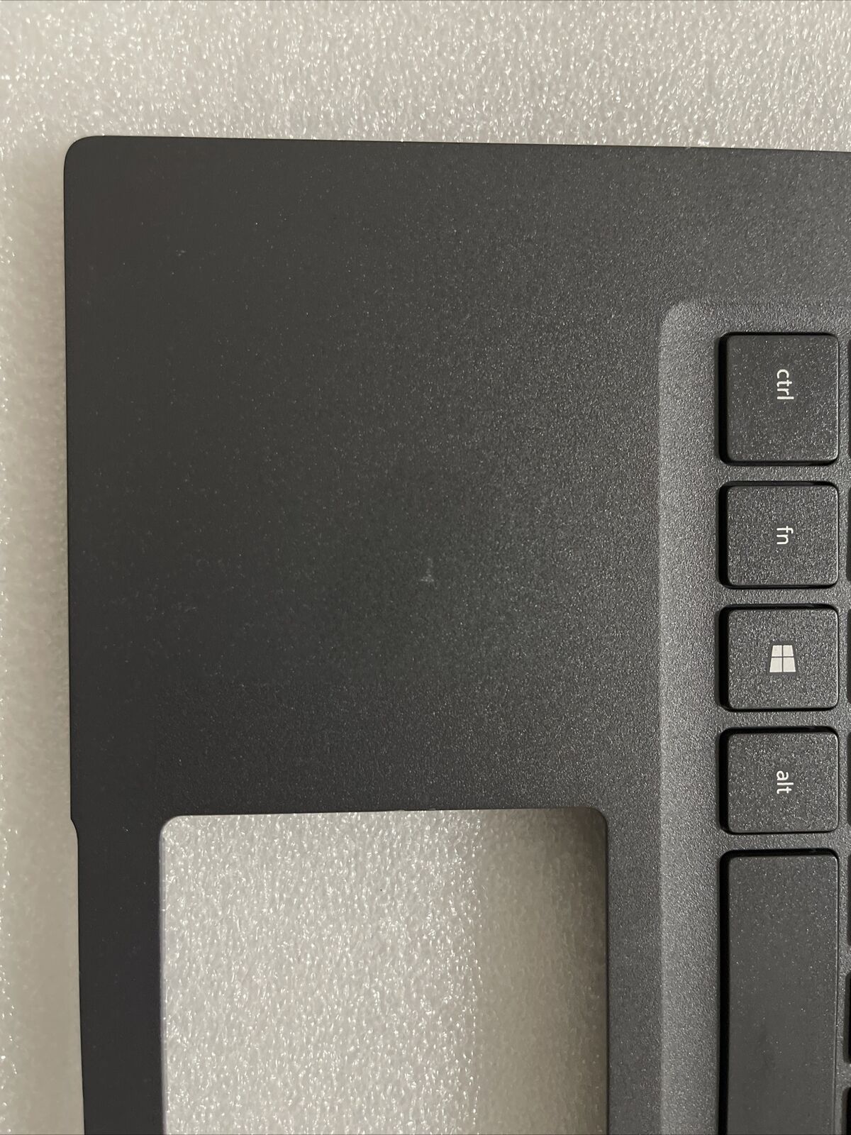 Genuine Dell Latitude 3410 E3410 Laptop Palmrest Spanish Keyboard  0MC2P NSb5