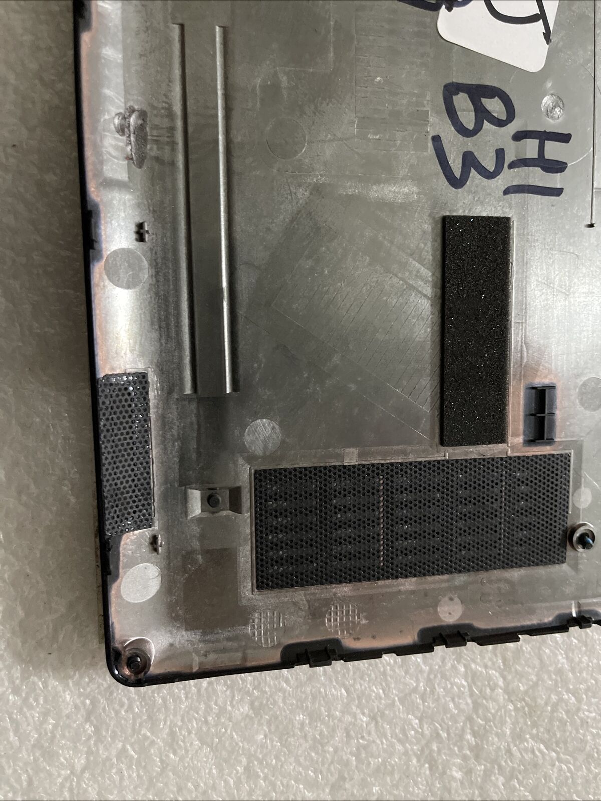 Genuine Dell LATITUDE 5280 Laptop Bottom Base  Cover 09W2WJ 9W2WJ H1 B3