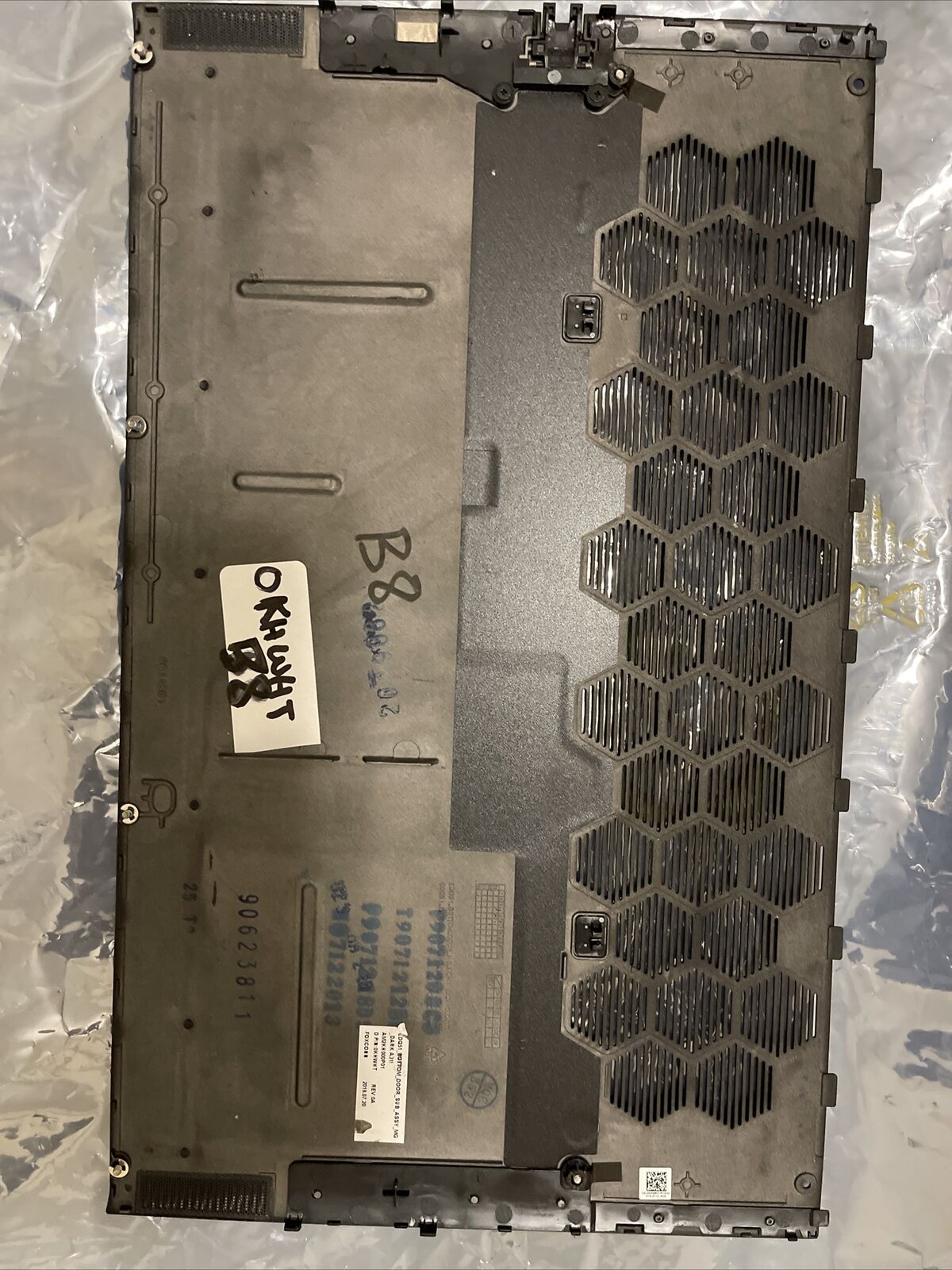 Genuine Dell Alienware M15 R2 LCD Laptop Bottom Base Case Cover KHWHT 0KHWHT B6
