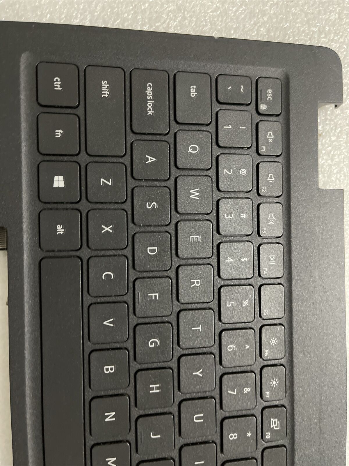 DELL LATITUDE 3520 E3520 US ENGLISH KEYBOARD PALMREST TOUCHPAD 9PPKF H1 P3