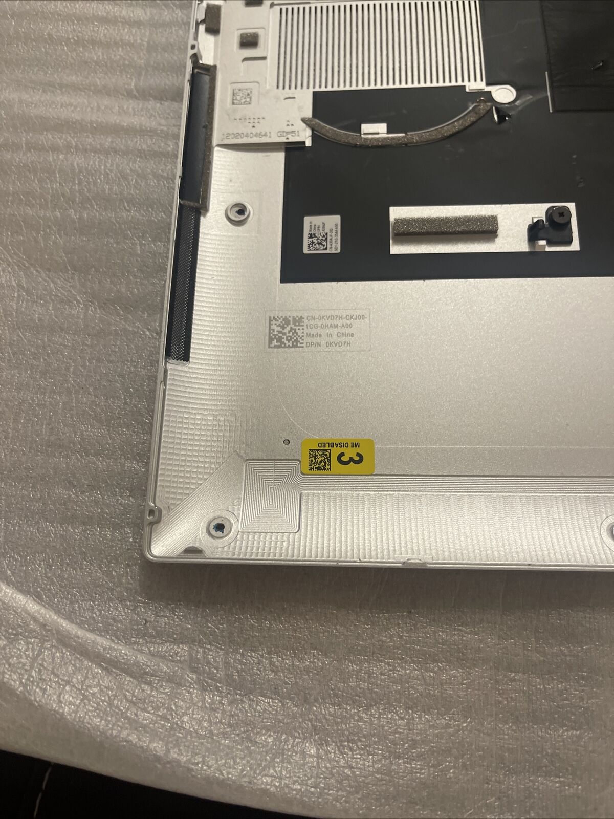 Genuine Dell  XPS 15 (9500) Bottom Base Metal Cover KVD7H 0KVD7H DWT74 0DWT74 C4