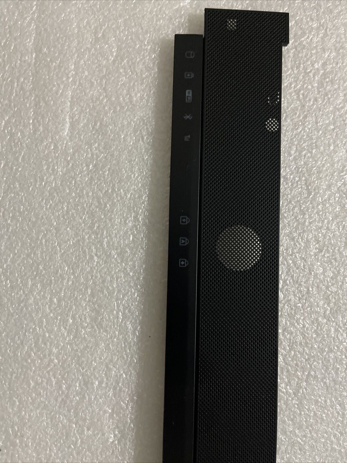 Dell Precision M6500 Center Media Bezel Panel Power Button Fingerprint RDR FRNJN