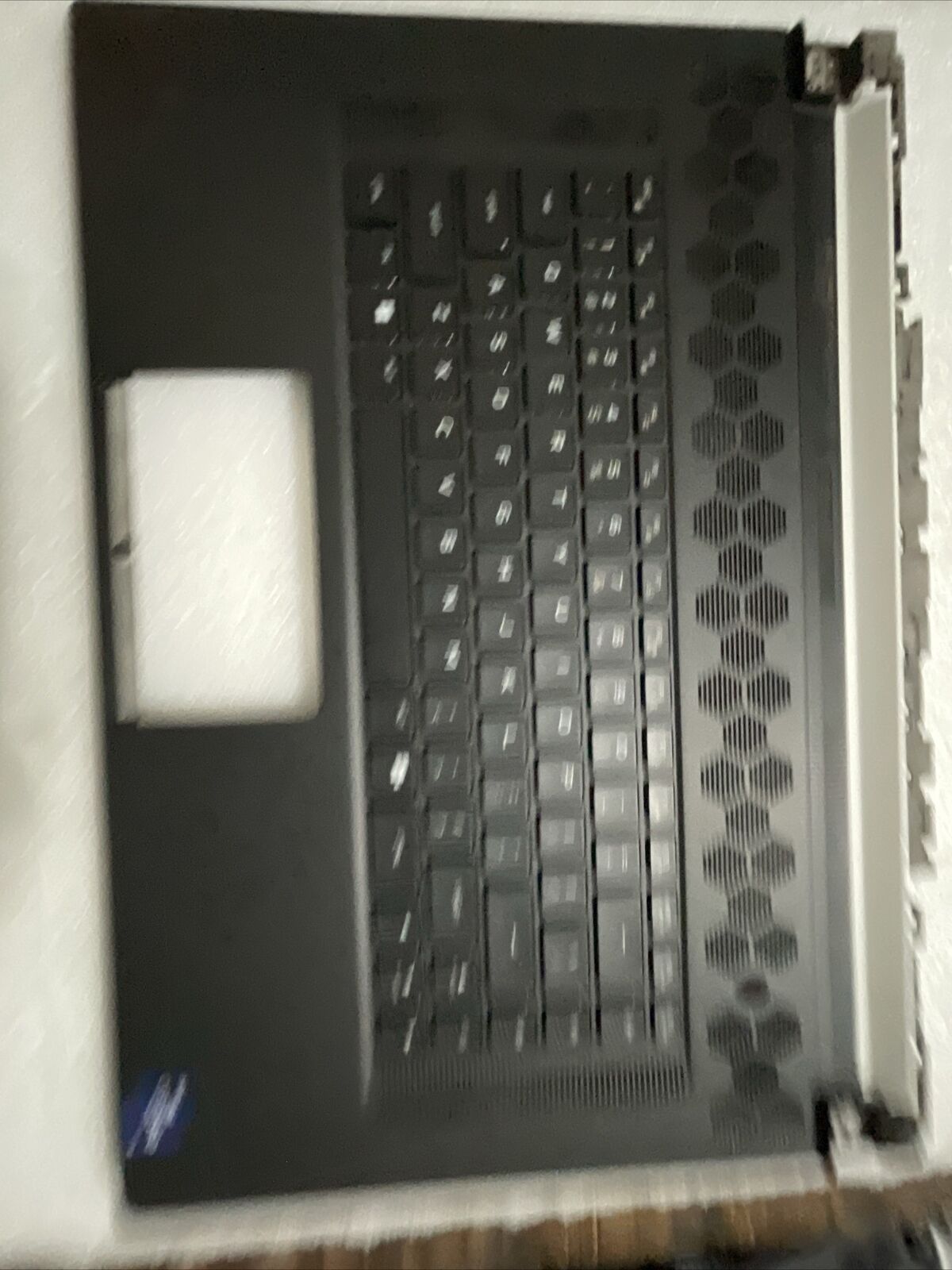 Genuine Dell Alienware X17 R2 Palmrest keyboard US English 718M9 0718M9 K6 P8