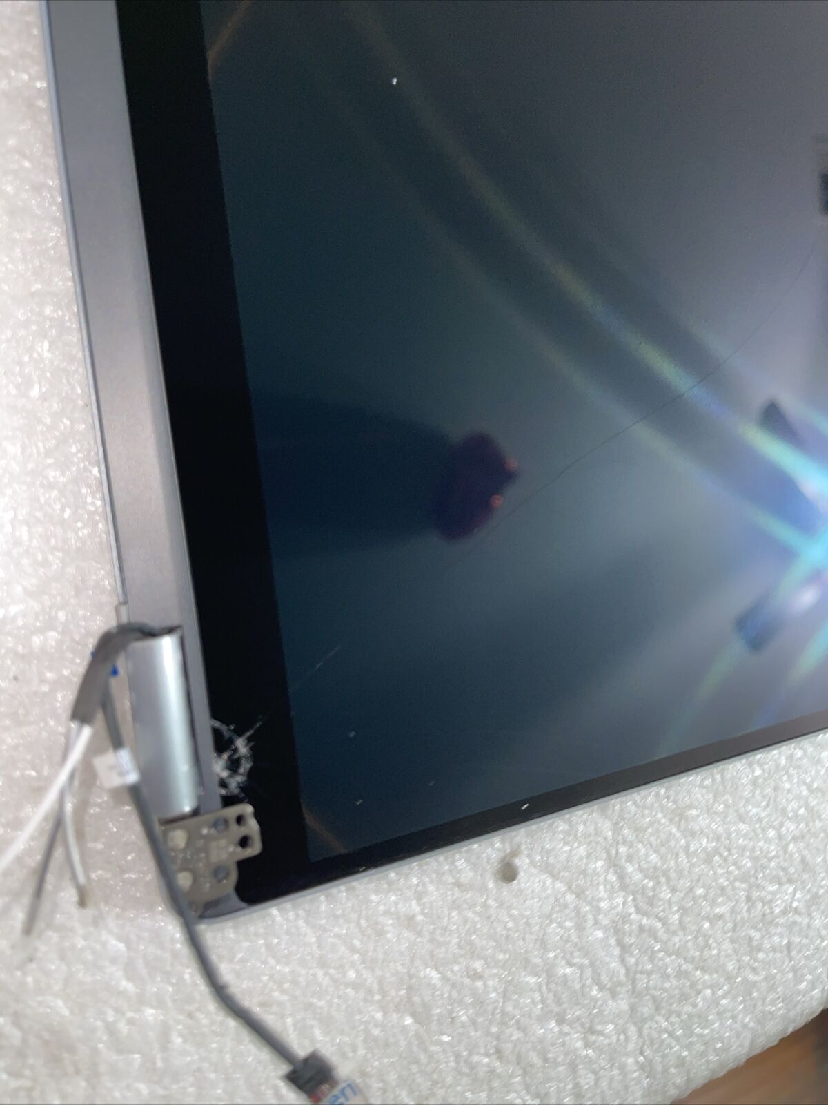 Defective Cracked Dell Latitude 5320 2-in-1 13.3" FHD TouchScreen XYJY4 MT D2