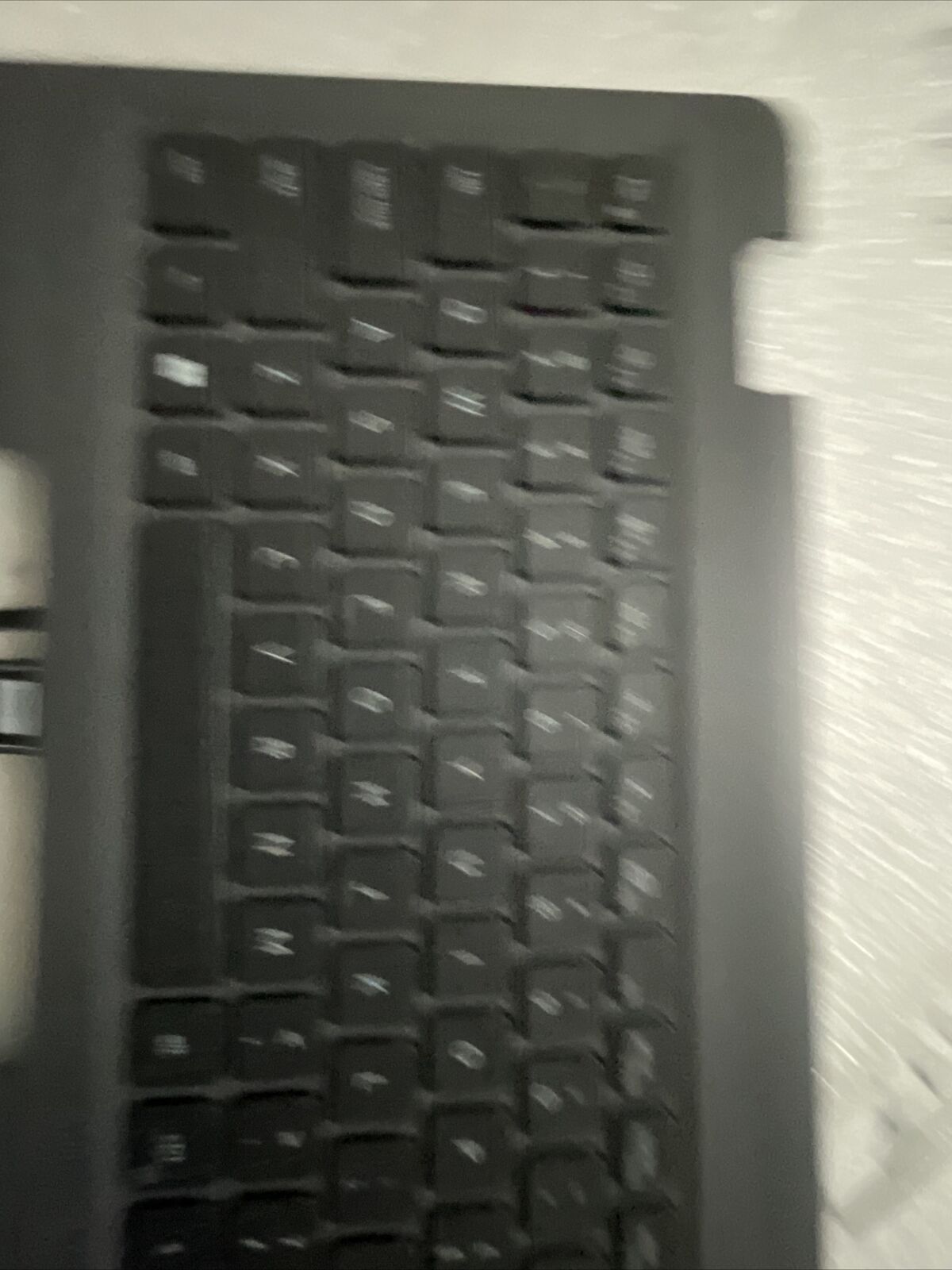 Dell Latitude 3540  Palmrest US English keyboard DVR0W 0DVR0W H1 P5 damage Broke