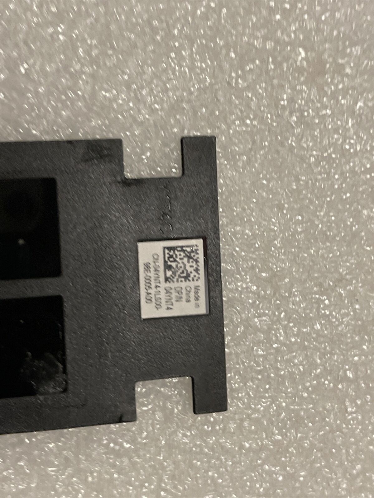 Genuine Dell EMC VxRail E560F Plastic Assembly Tray P/N: 4YNT4 04YNT4