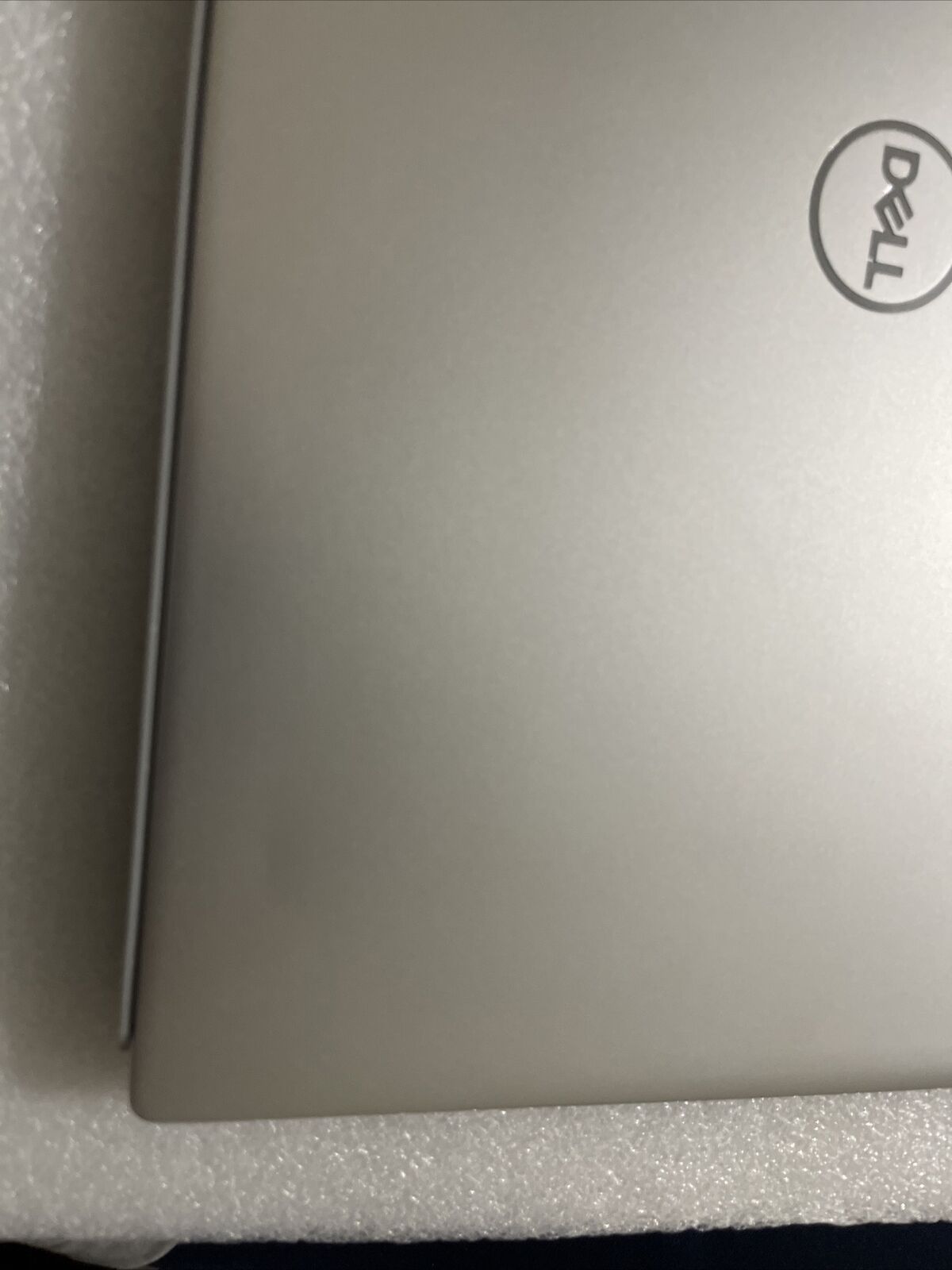 Defective As is Dell Inspiron 16 5625 FHD Touchscreen LCD  58KPW 55M3H K2F6S7